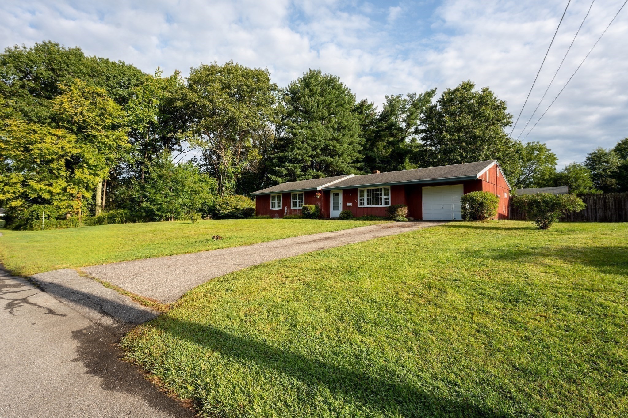 9 Lynnwood Ave Property Photo 2