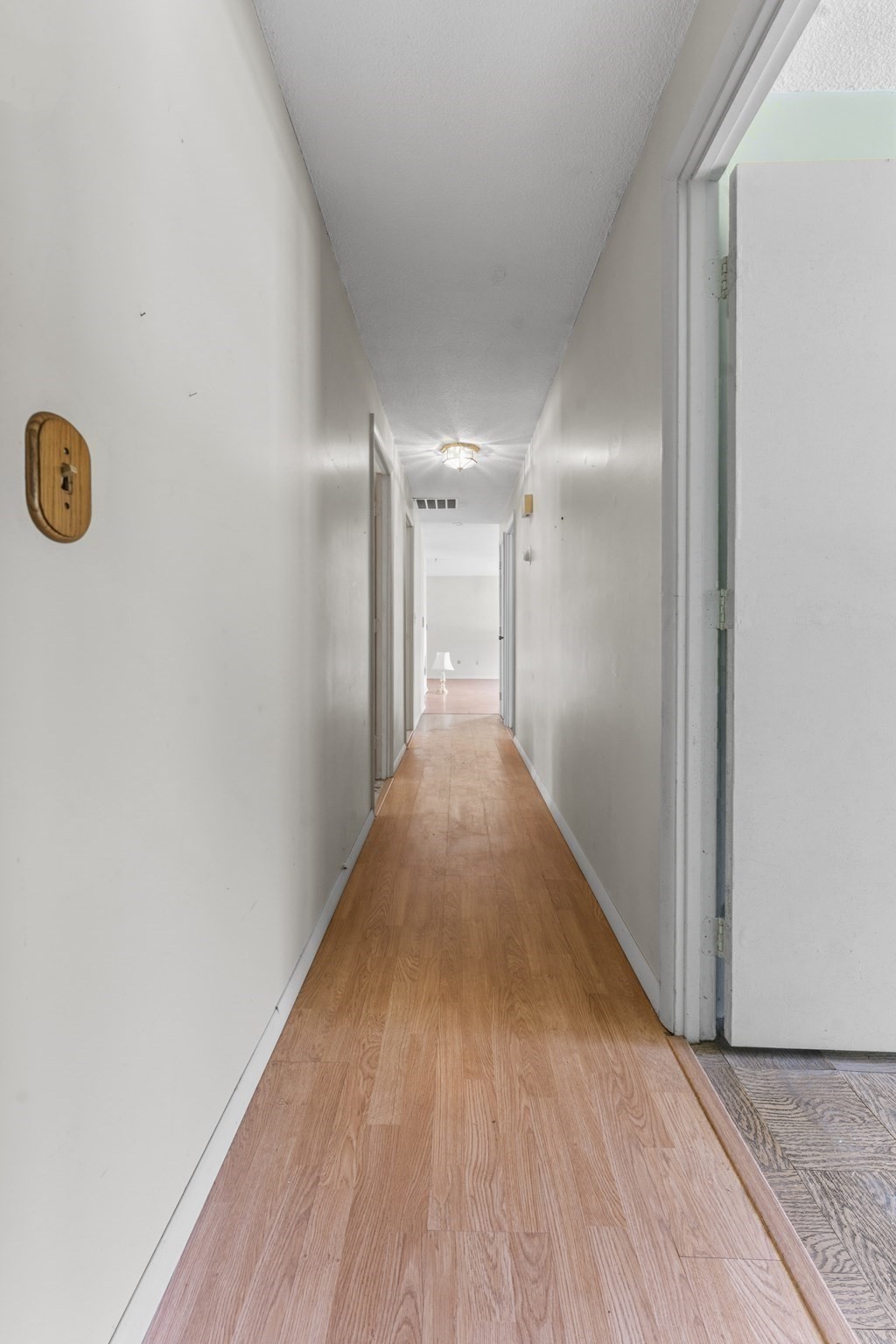 9 Lynnwood Ave Property Photo 24