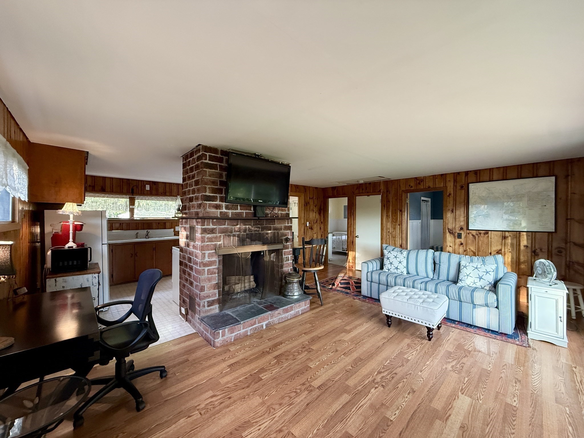 26 Massasoit Ave Property Photo 7