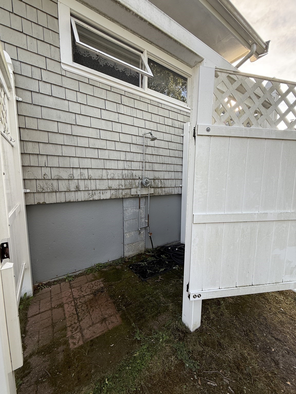 26 Massasoit Ave Property Photo 15