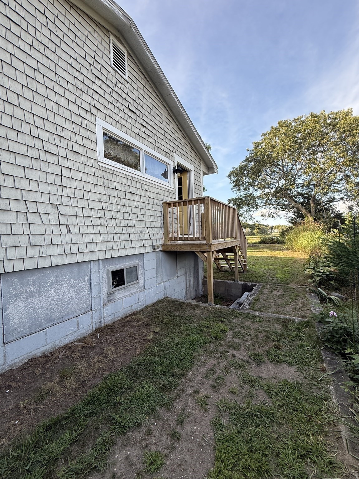26 Massasoit Ave Property Photo 16