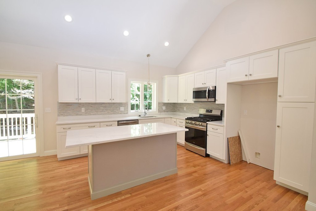 2 Clarendon Circle Lot 7 Property Photo 6