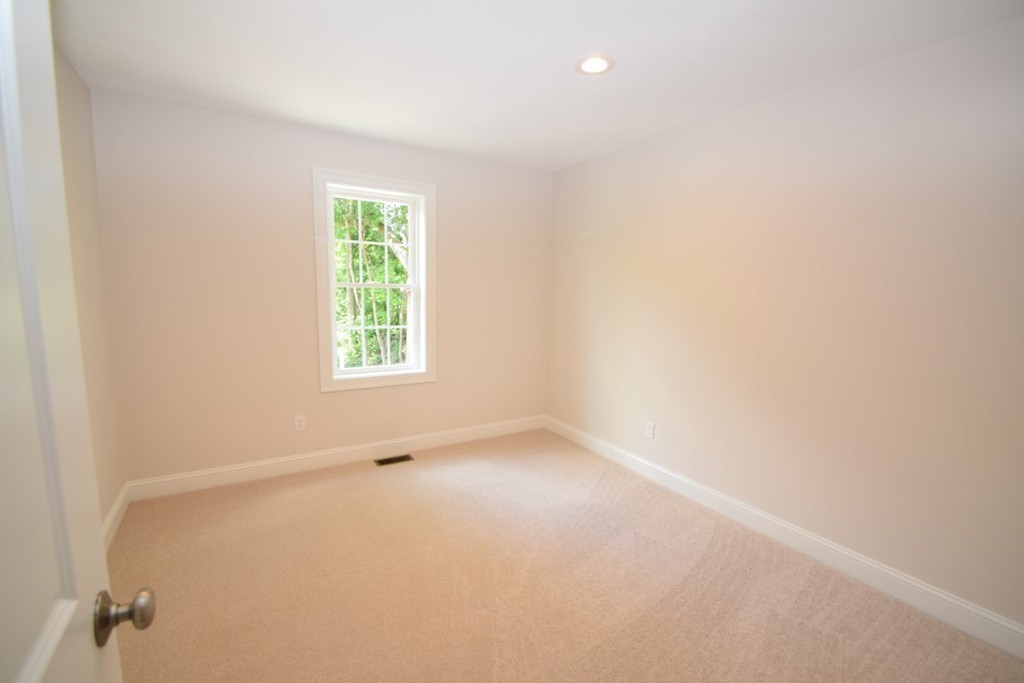 2 Clarendon Circle Lot 7 Property Photo 11