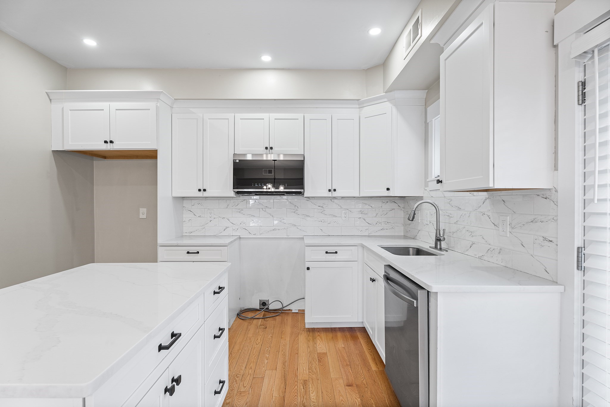30 Valmor St Property Photo 6
