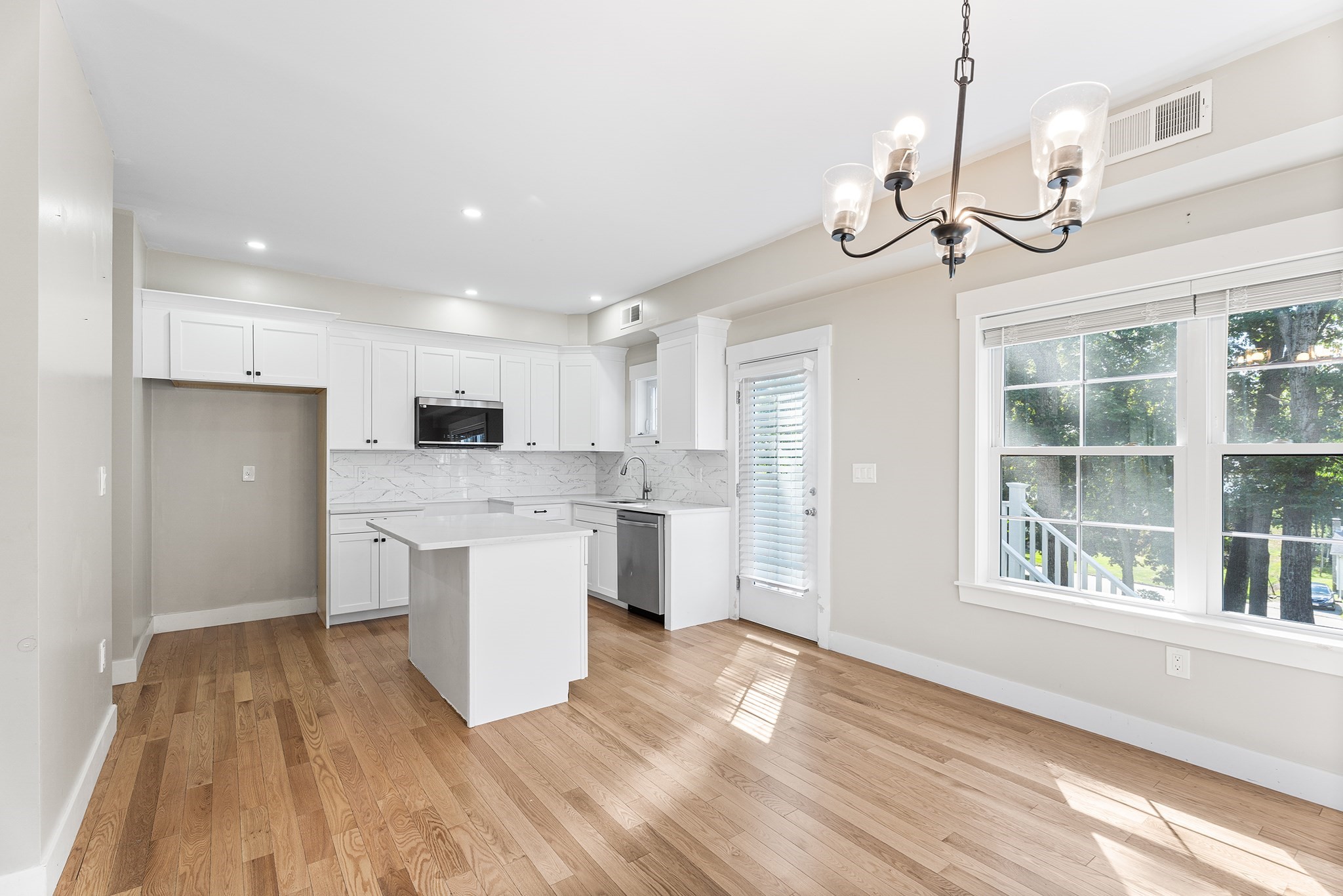 30 Valmor St Property Photo 12