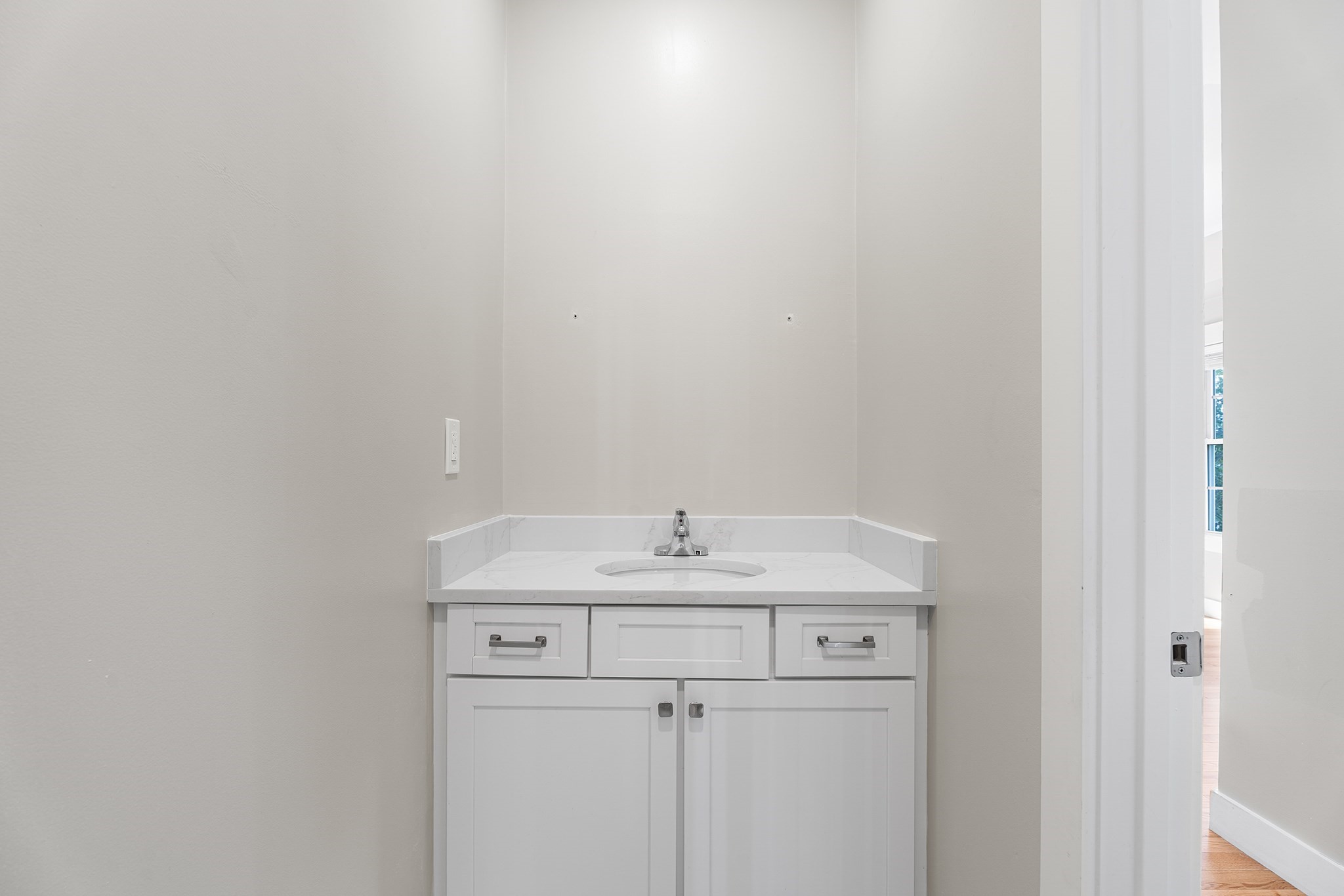 30 Valmor St Property Photo 14
