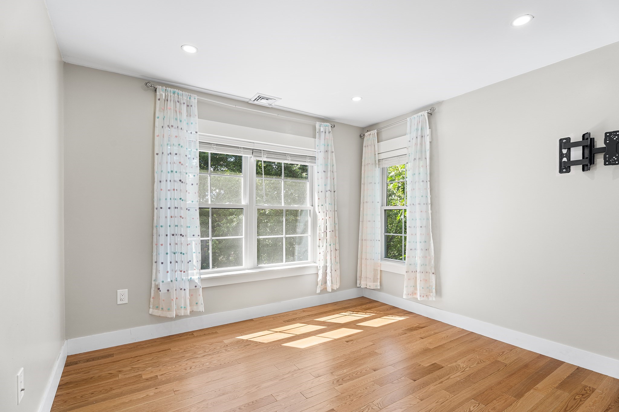 30 Valmor St Property Photo 23