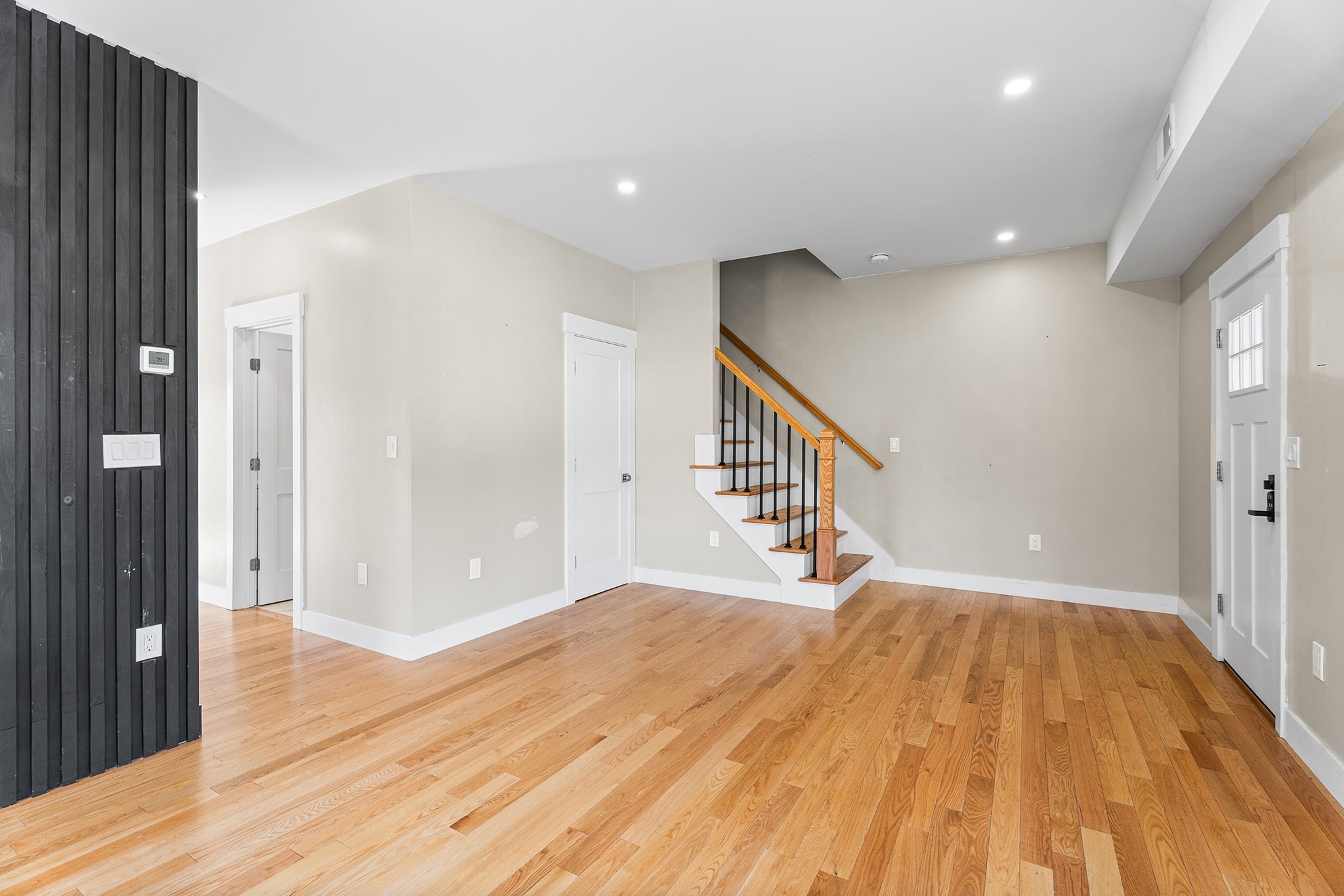 32 Valmor St Property Photo 6