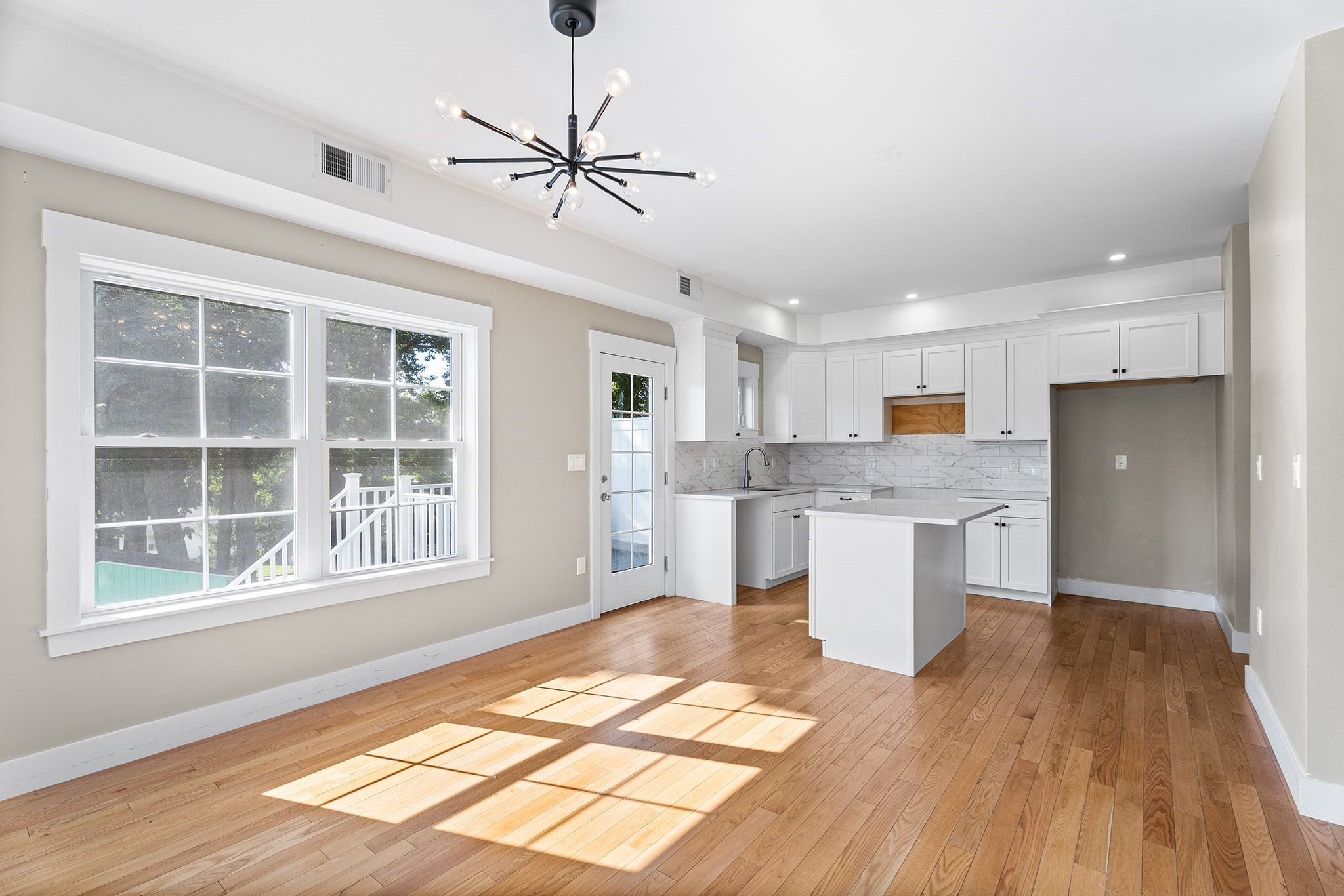 32 Valmor St Property Photo 8