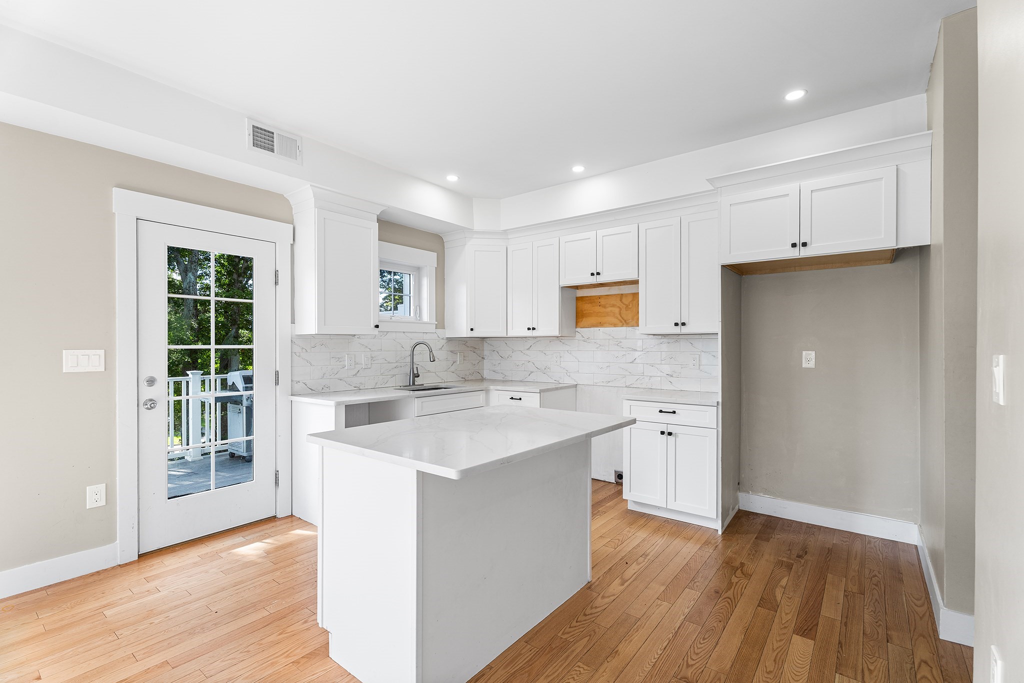 32 Valmor St Property Photo 12