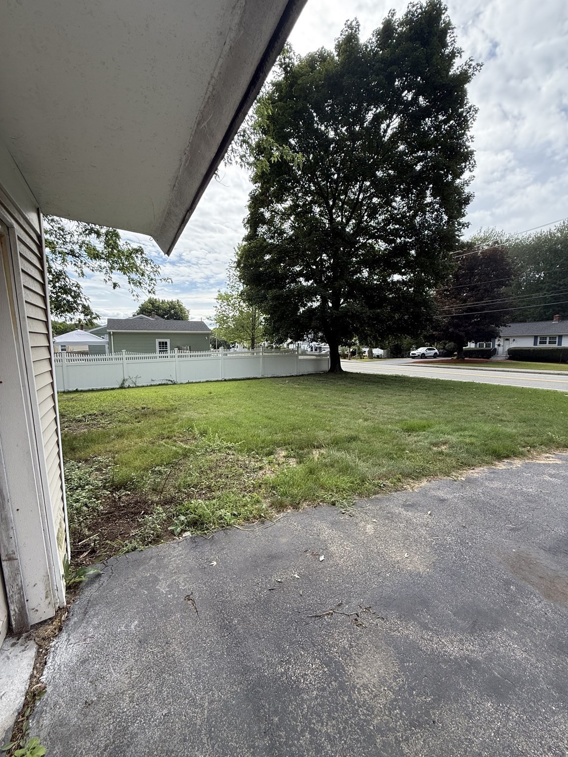 541 Puaski Boulevard Property Photo 3
