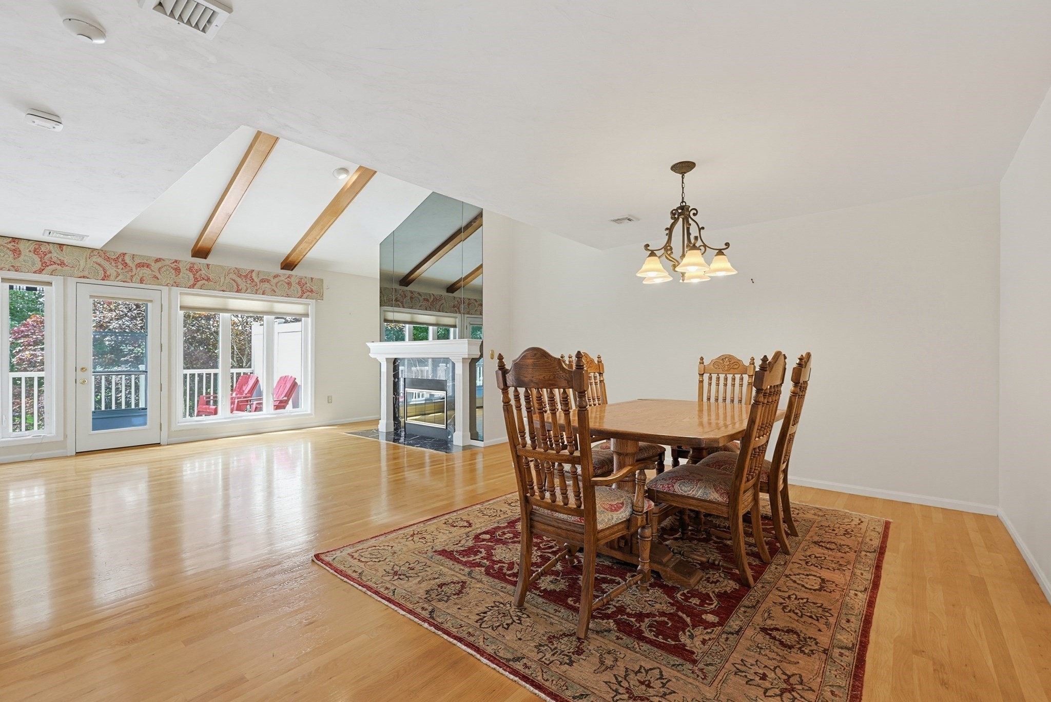 12 Fairway Dr Property Photo 7