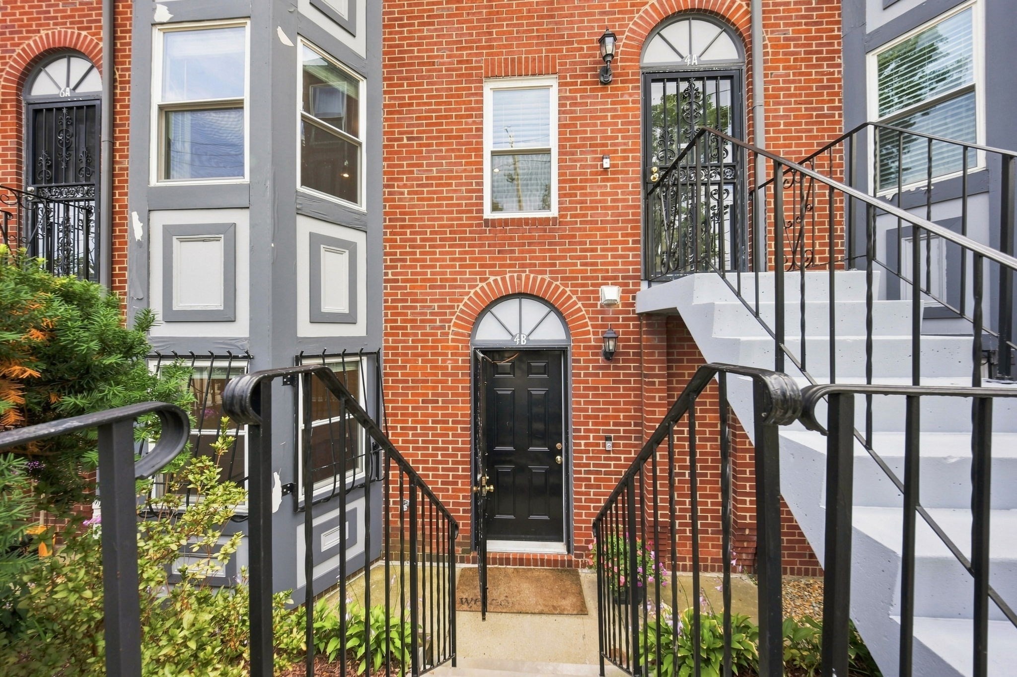 4 Herman St # 1 Property Photo 2