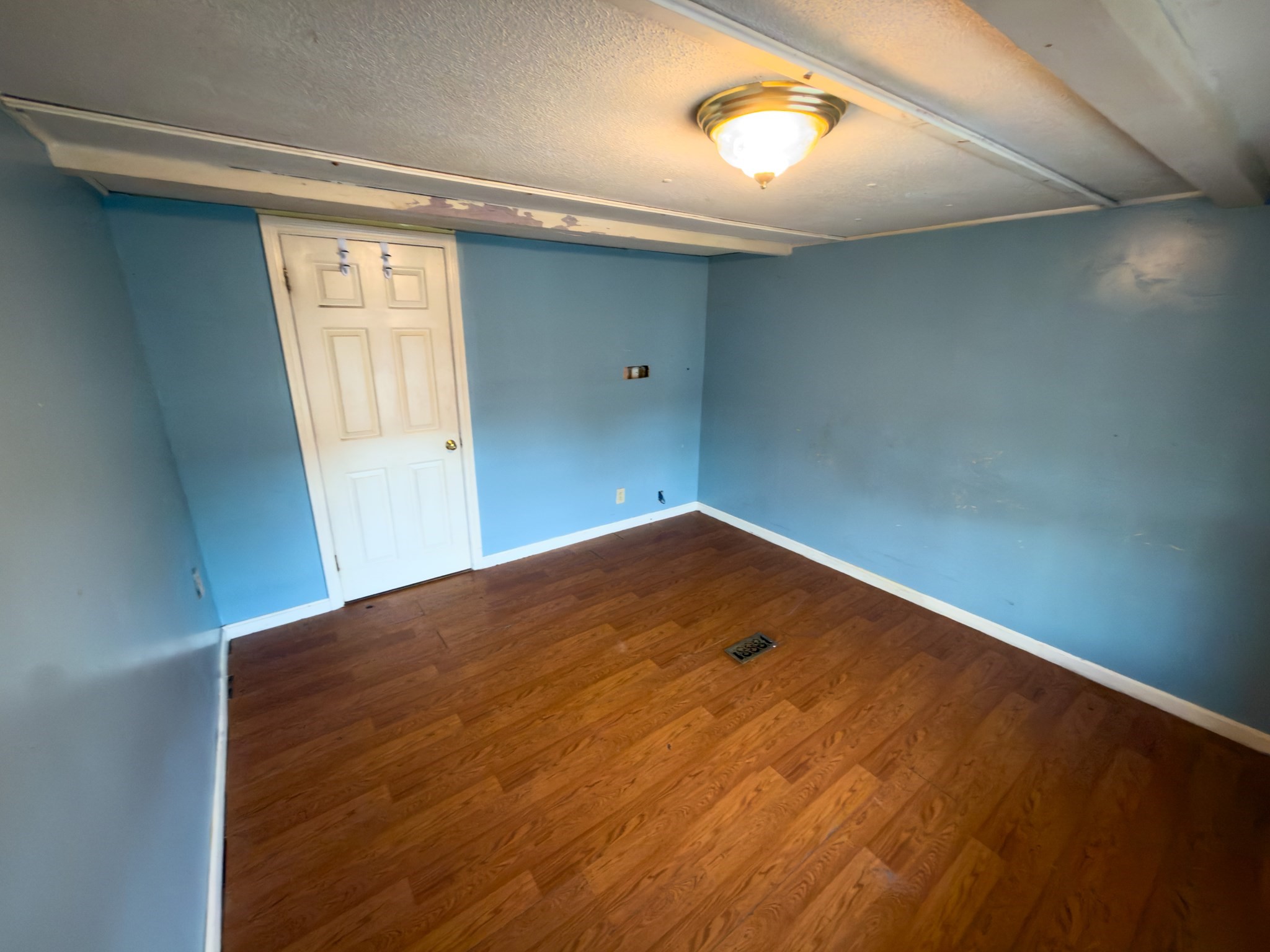 3030 Cranberry Highway # 3 Property Photo 9
