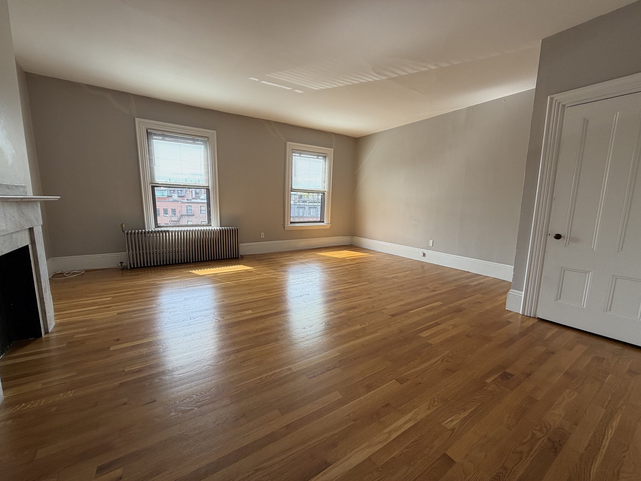 82 Charles St. # 4r Property Photo 2