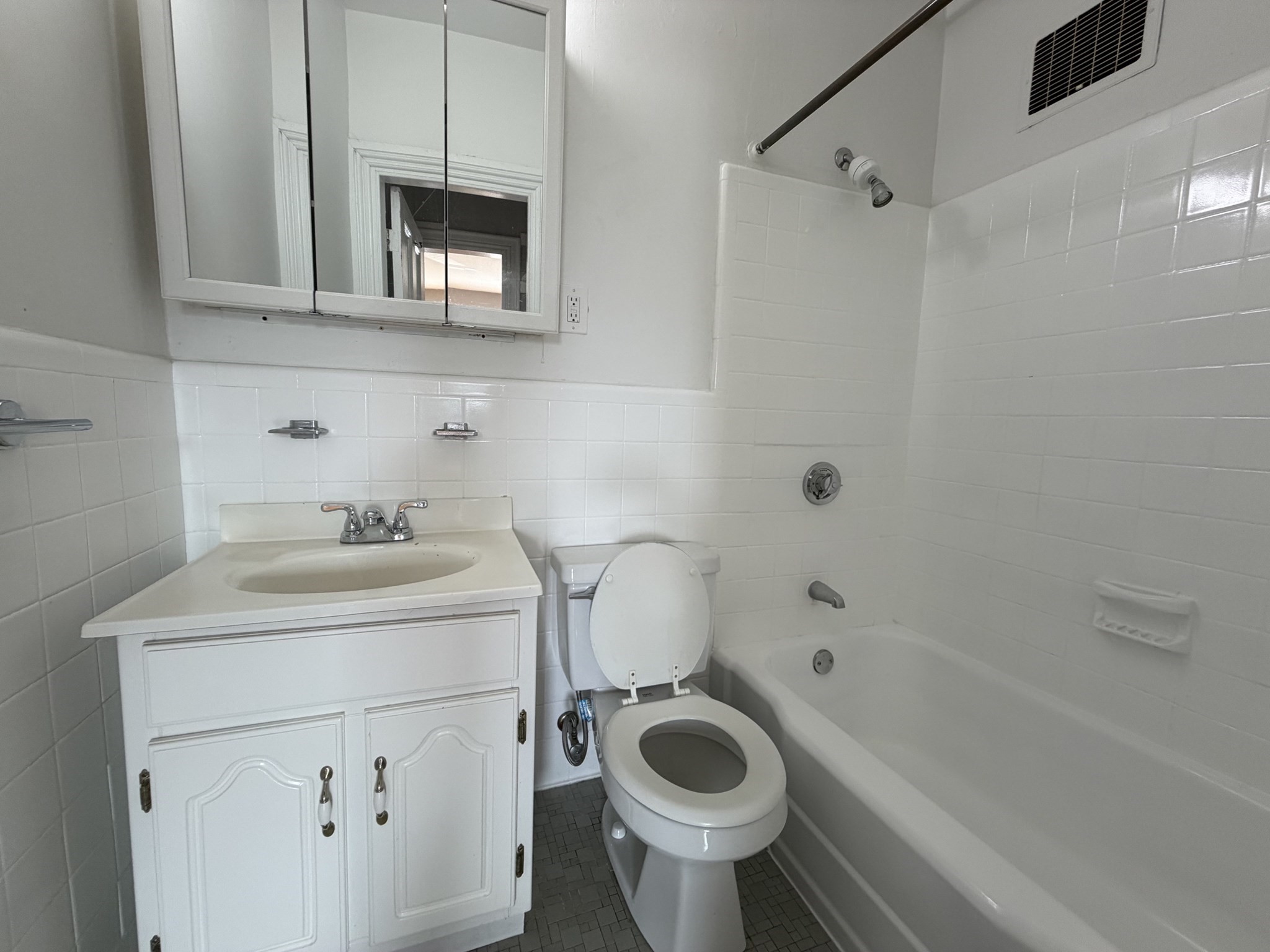 82 Charles St. # 4r Property Photo 8