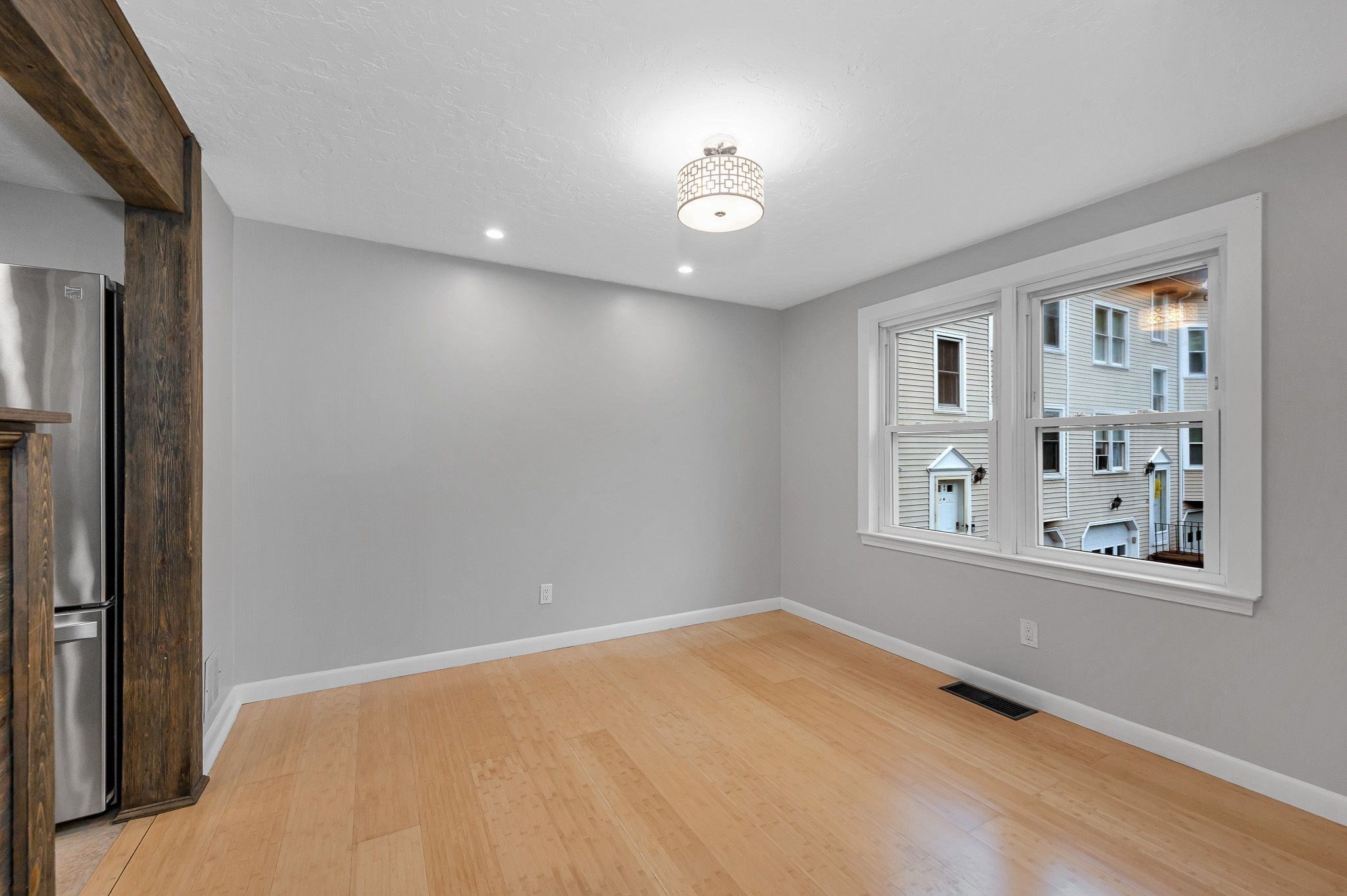 1541 Middlesex St # 28 Property Photo 6