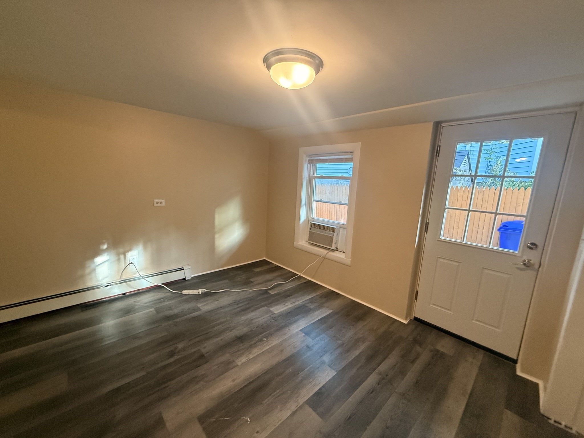 3904 Washington St # B Property Photo 5