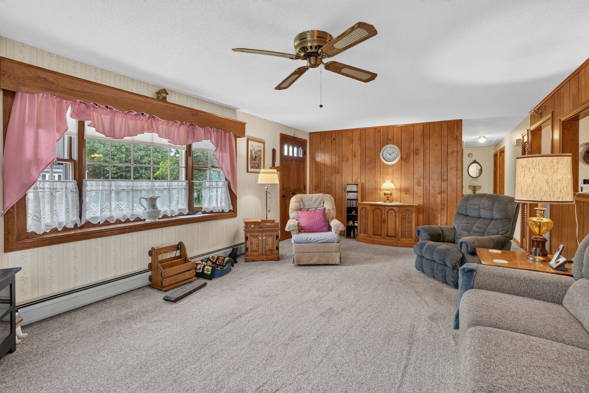 1025 Cherokee St Property Photo 4