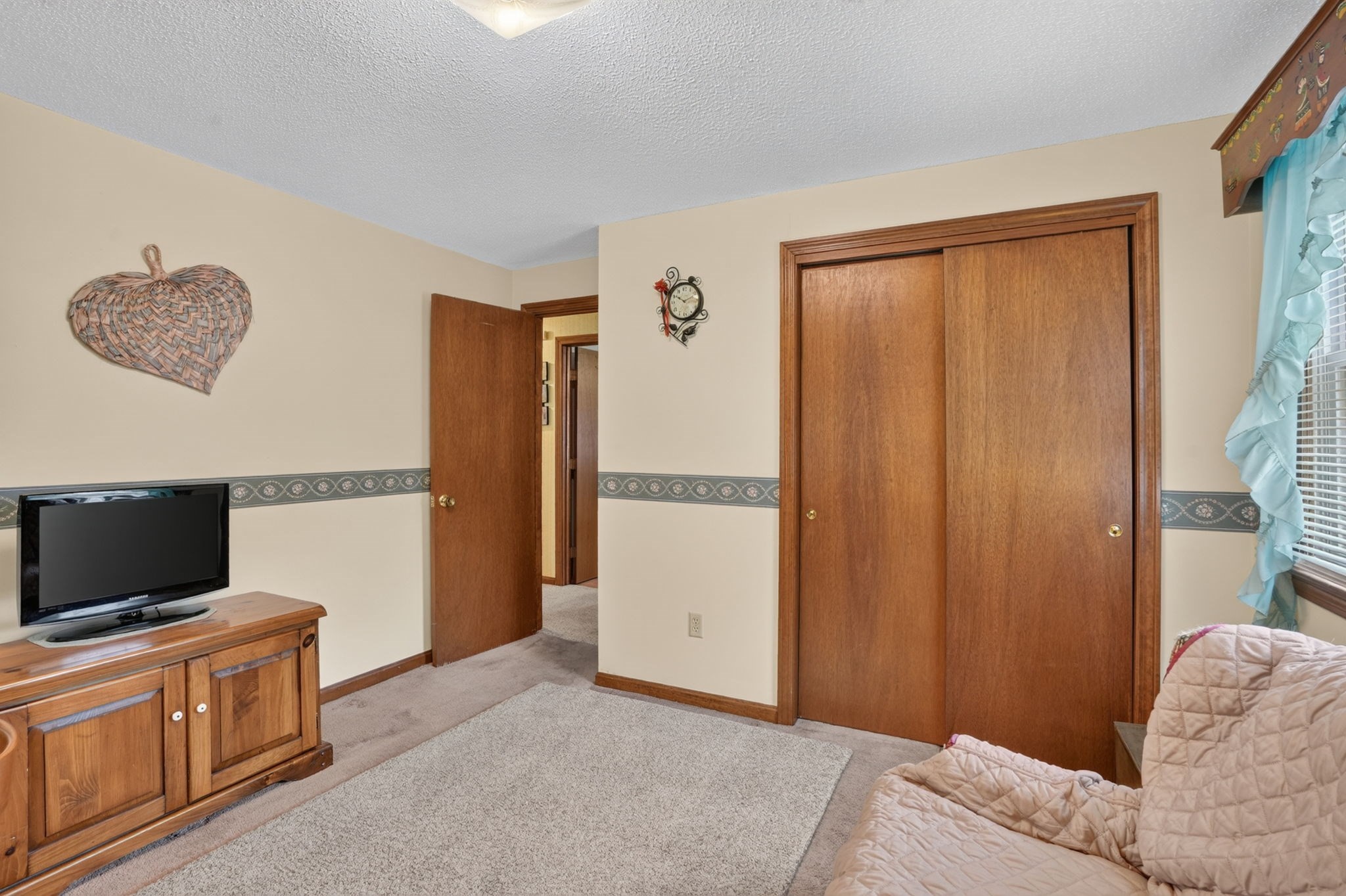 1025 Cherokee St Property Photo 20