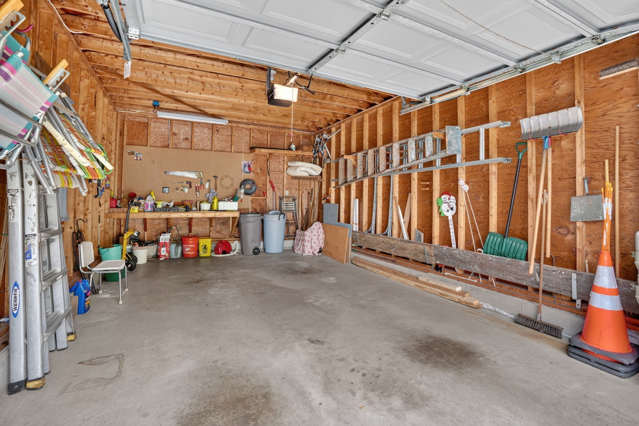 1025 Cherokee St Property Photo 29