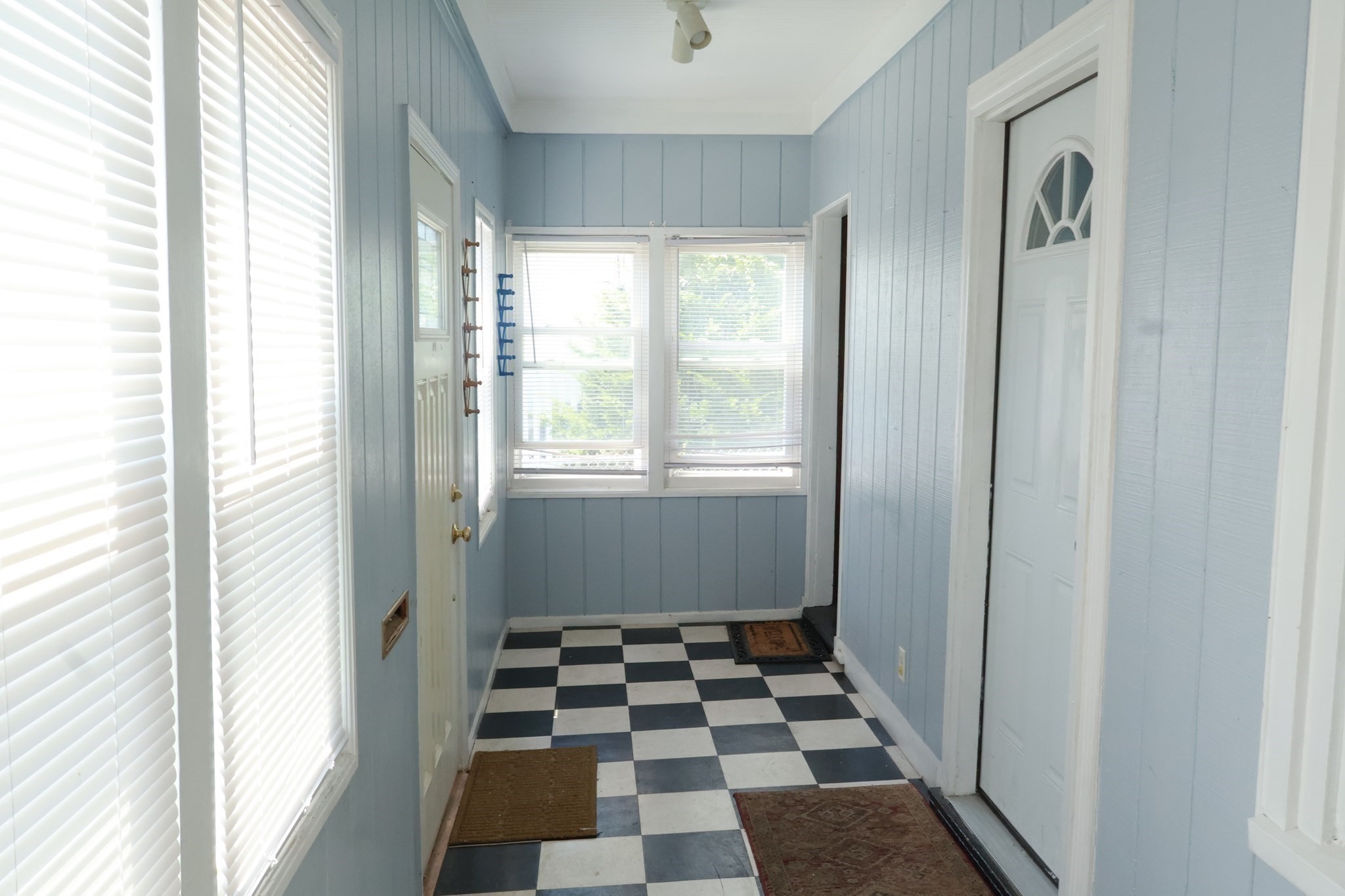 31-33 Stow Road Property Photo 4