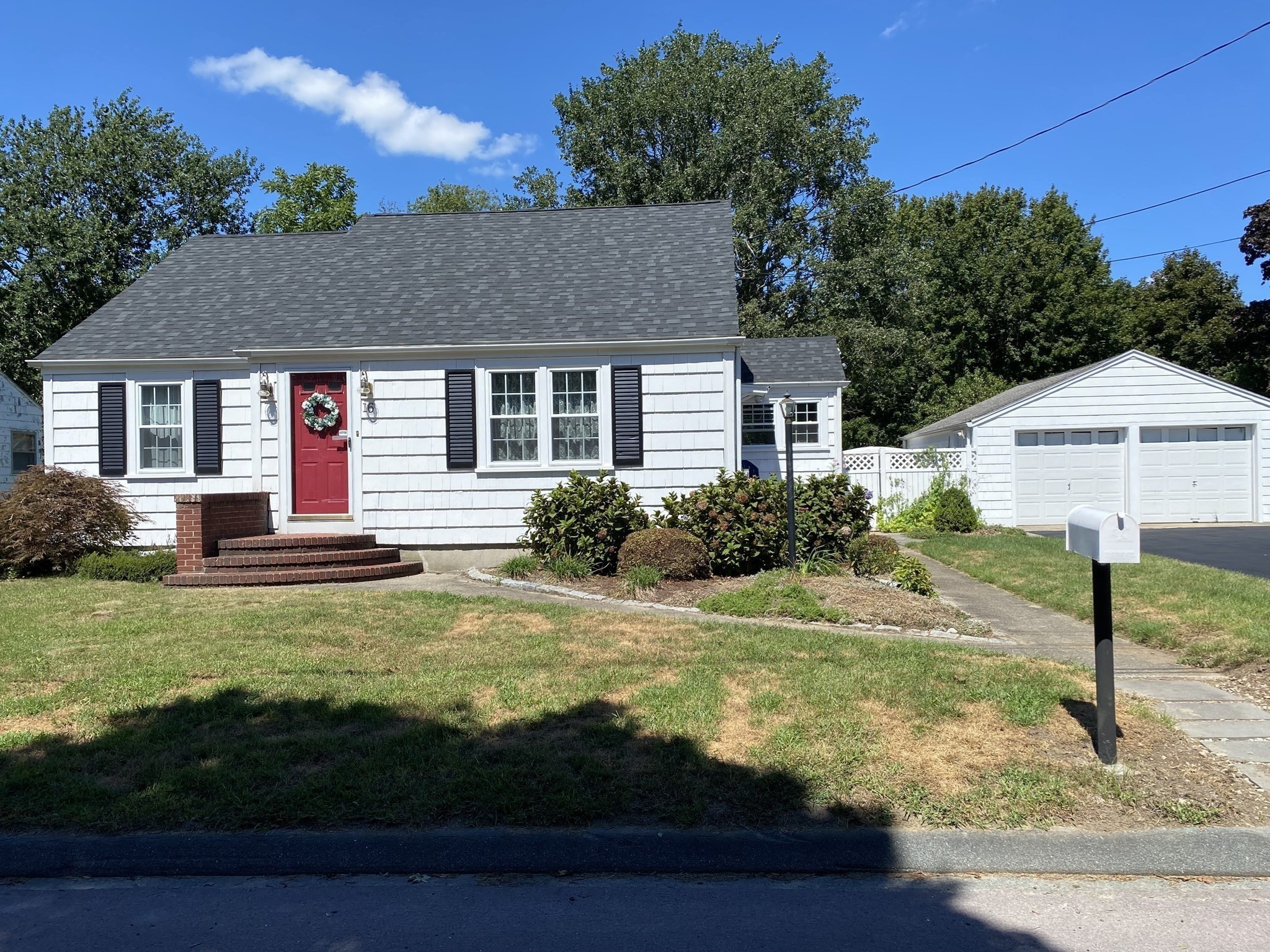 16 Springhill Street Property Photo 2