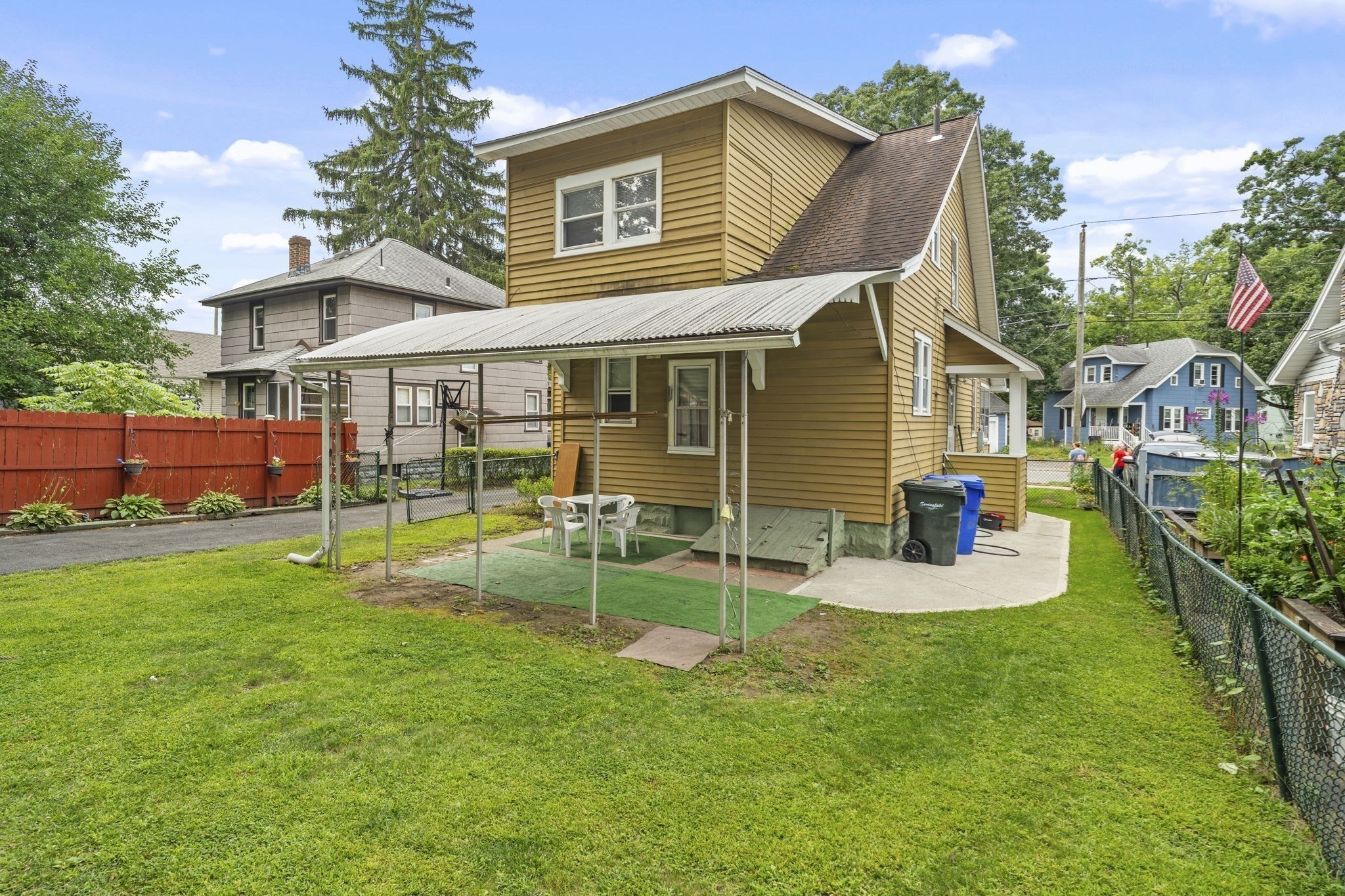 47 Preston St Property Photo 4
