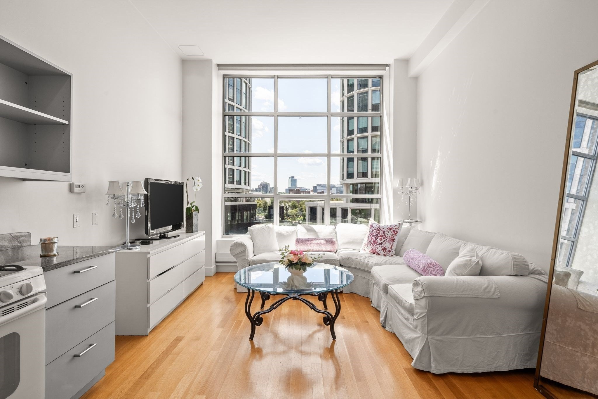 360 Newbury St # 402 Property Photo 1