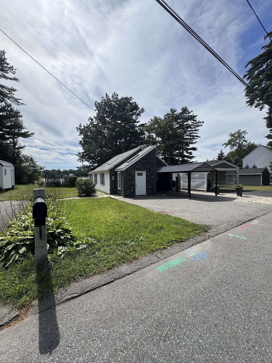 8 Calvin St Property Photo 4