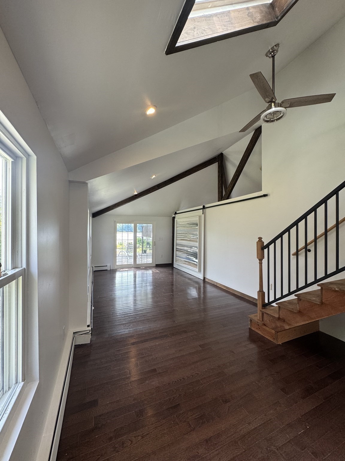 8 Calvin St Property Photo 11