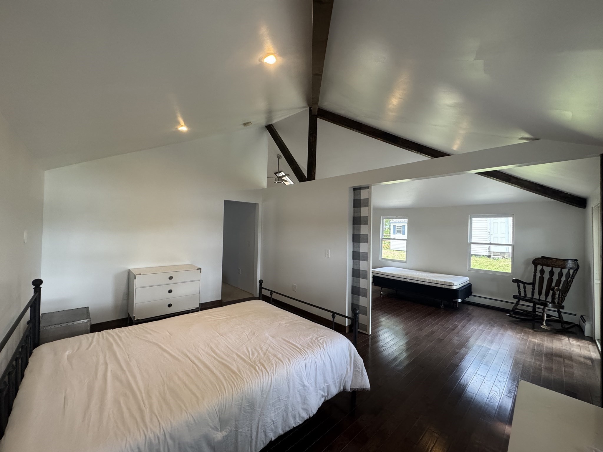 8 Calvin St Property Photo 16