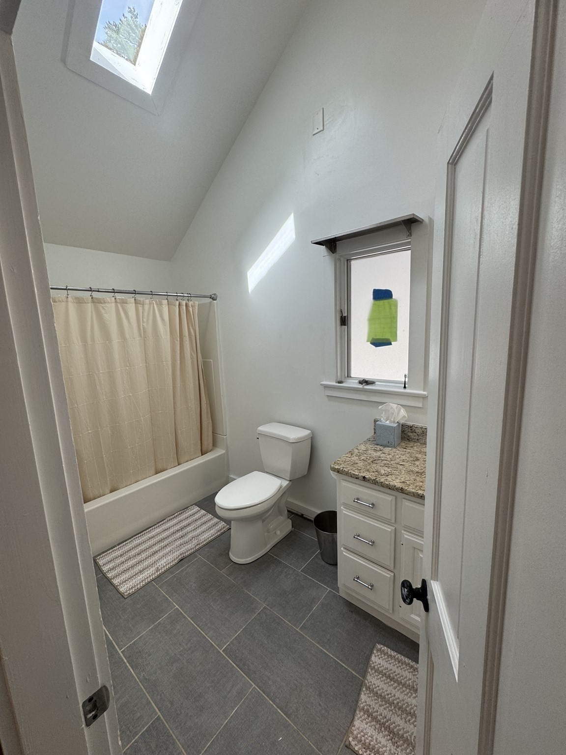8 Calvin St Property Photo 24
