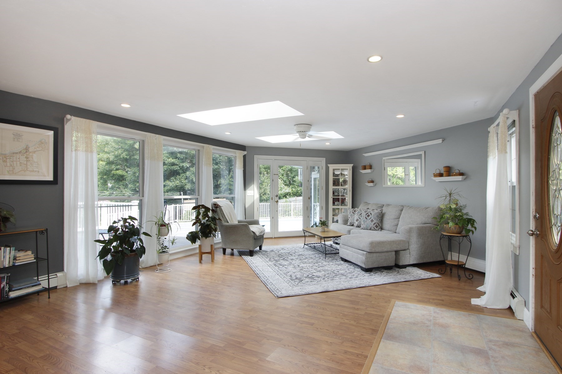 3 Midway Property Photo 13