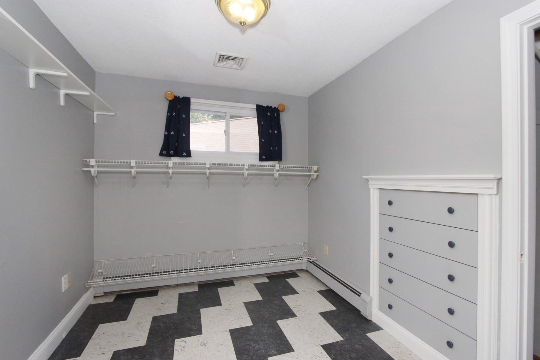3 Midway Property Photo 22