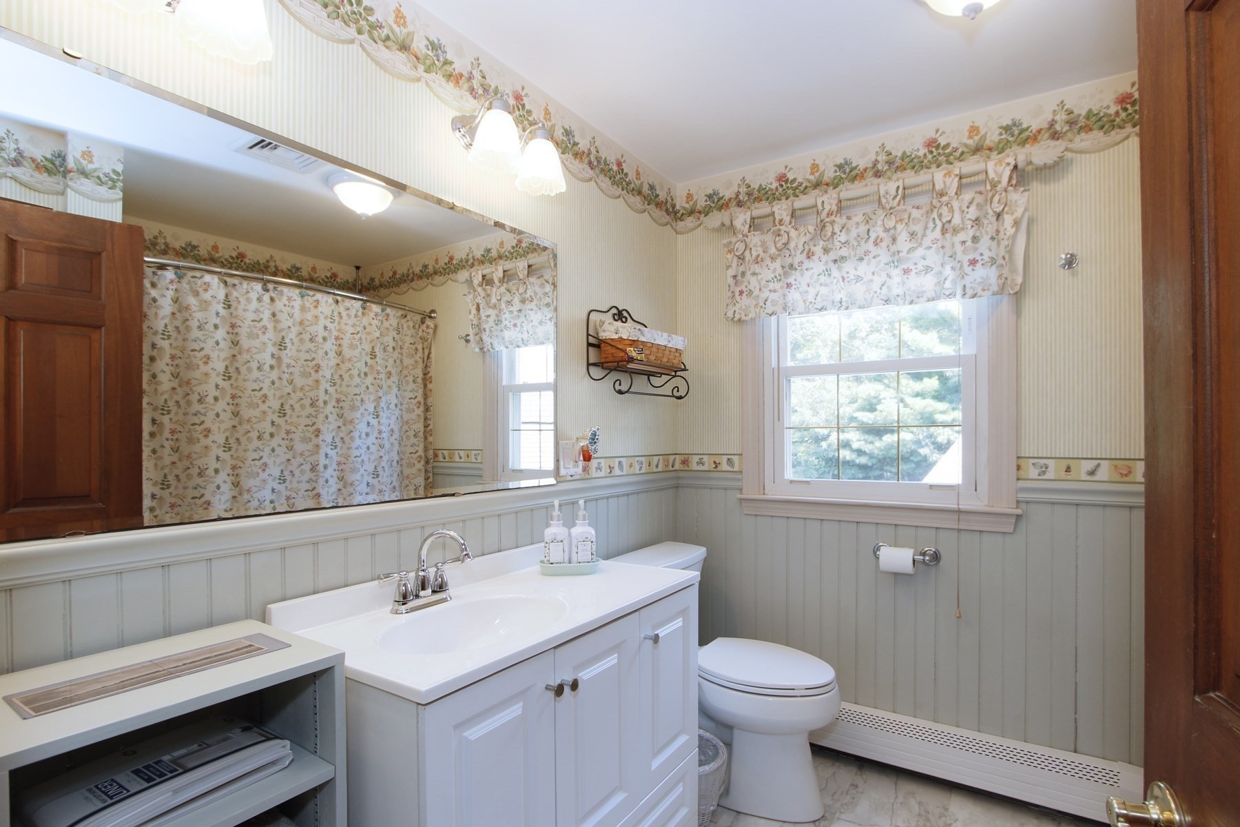 3 Midway Property Photo 28