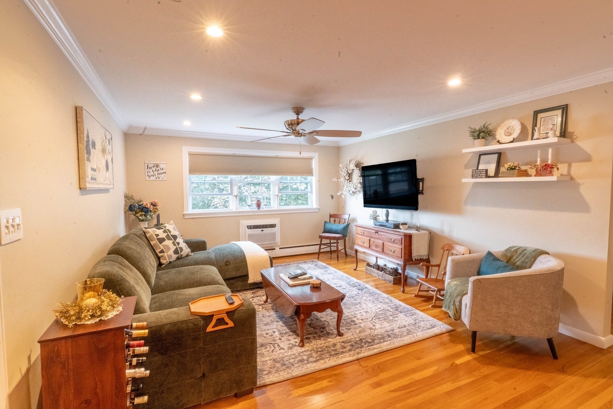 4 Nixon Ln # 5