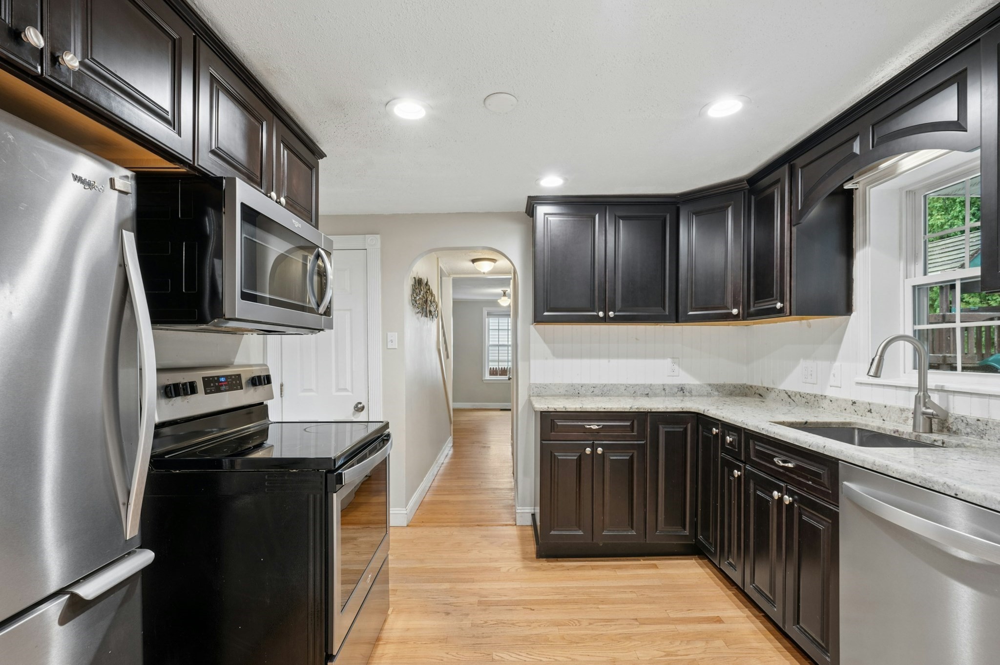 26 Millbury Ave Property Photo 11