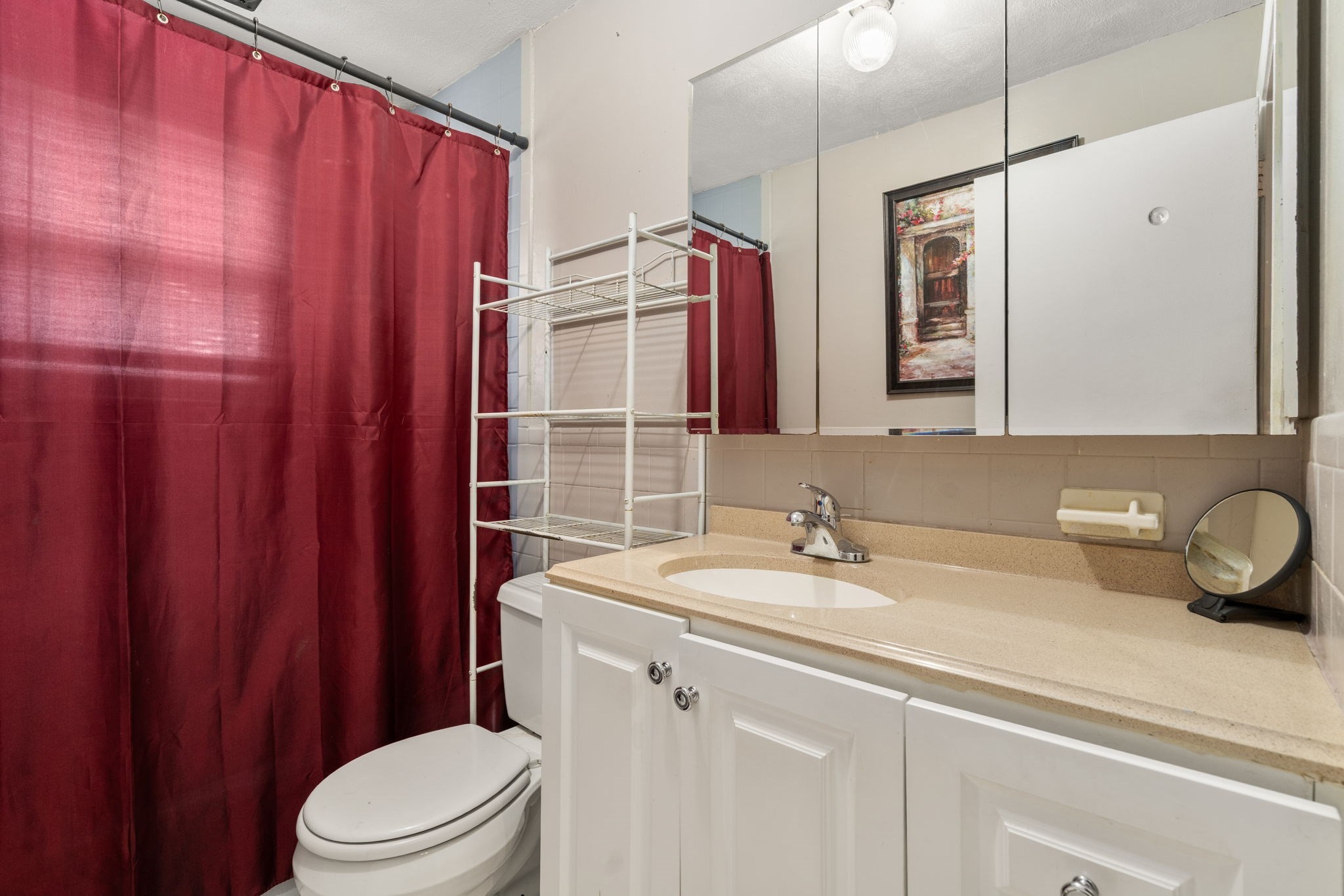 17 Louis Ln # 17 Property Photo 9