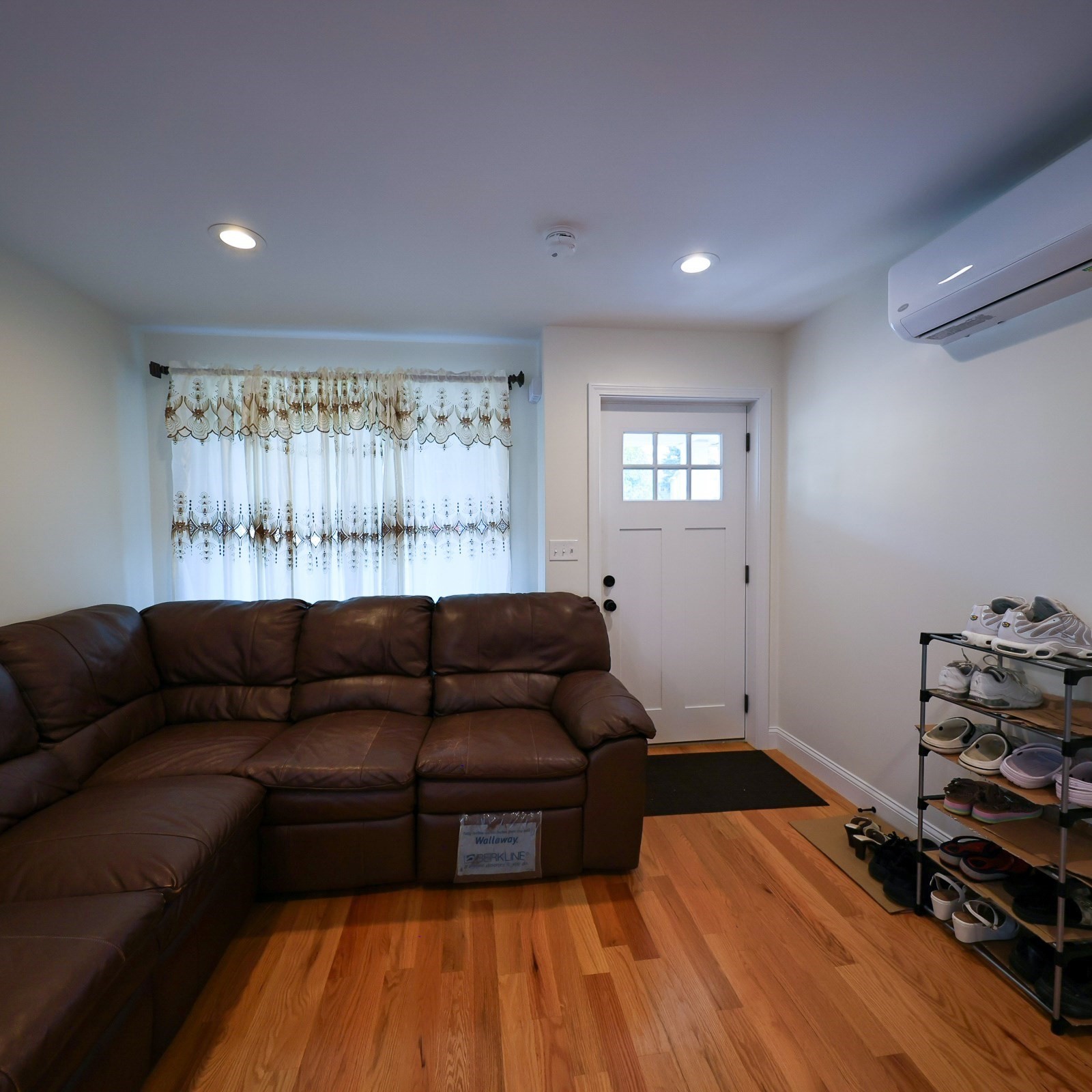 173 Westford St Property Photo 5