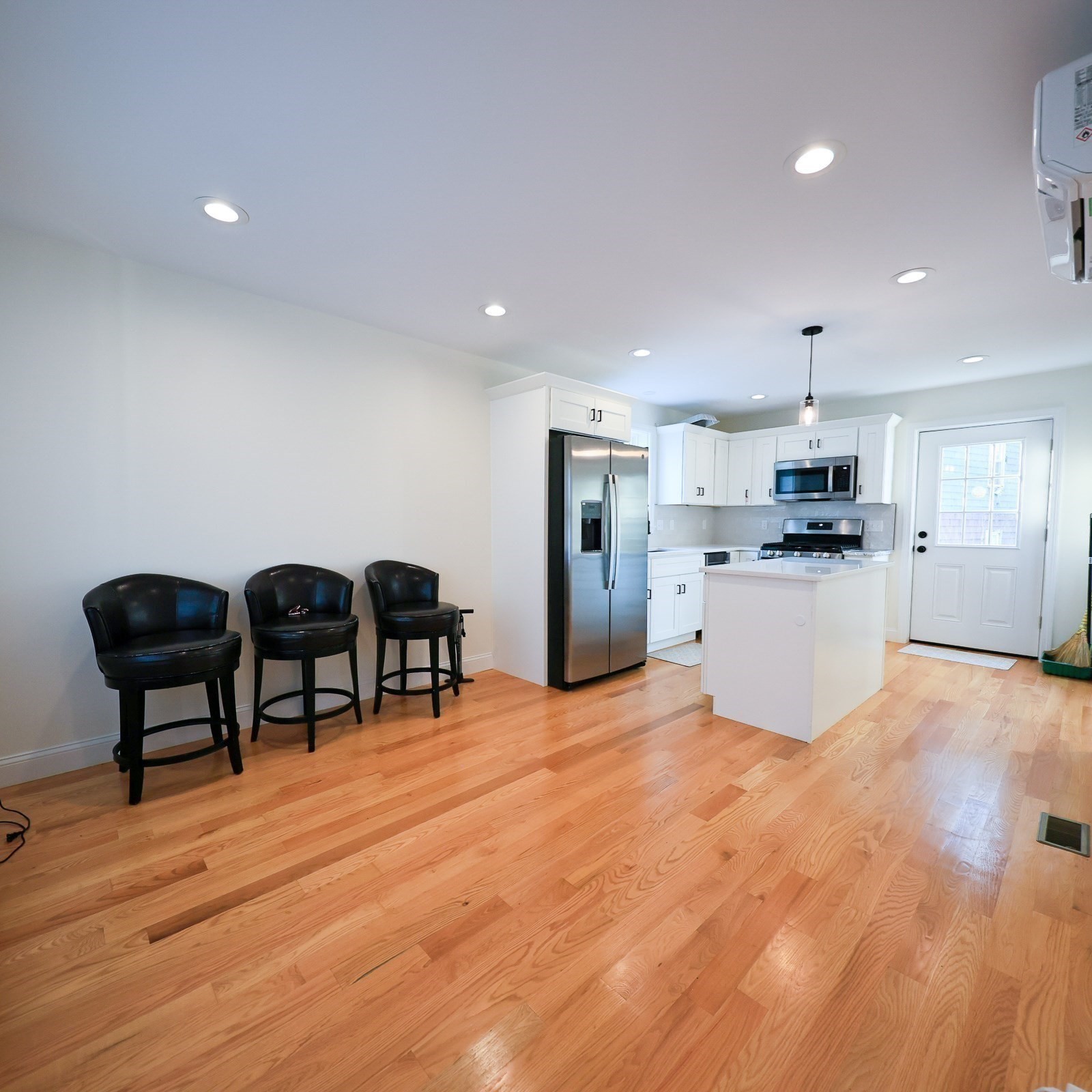173 Westford St Property Photo 7