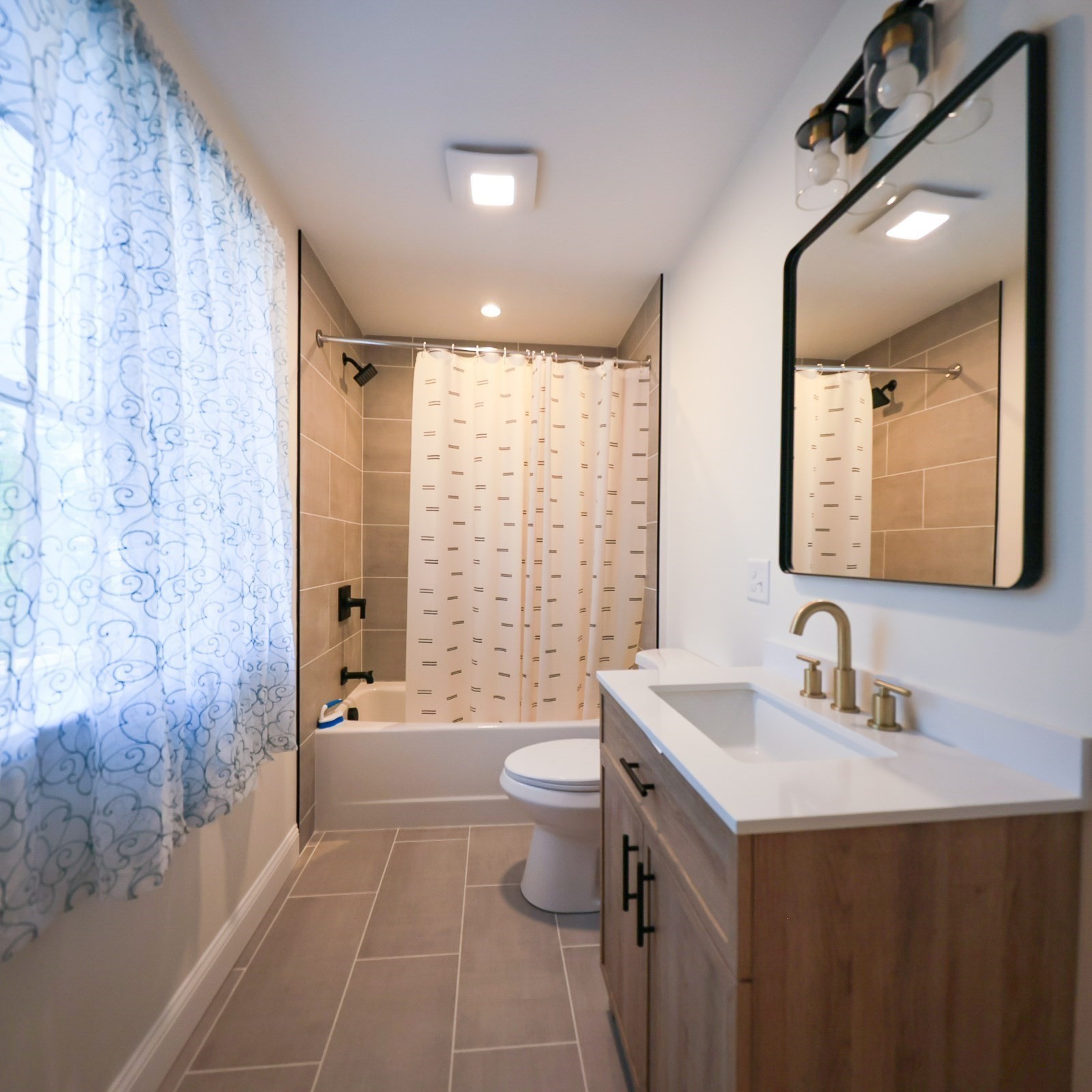 173 Westford St Property Photo 28