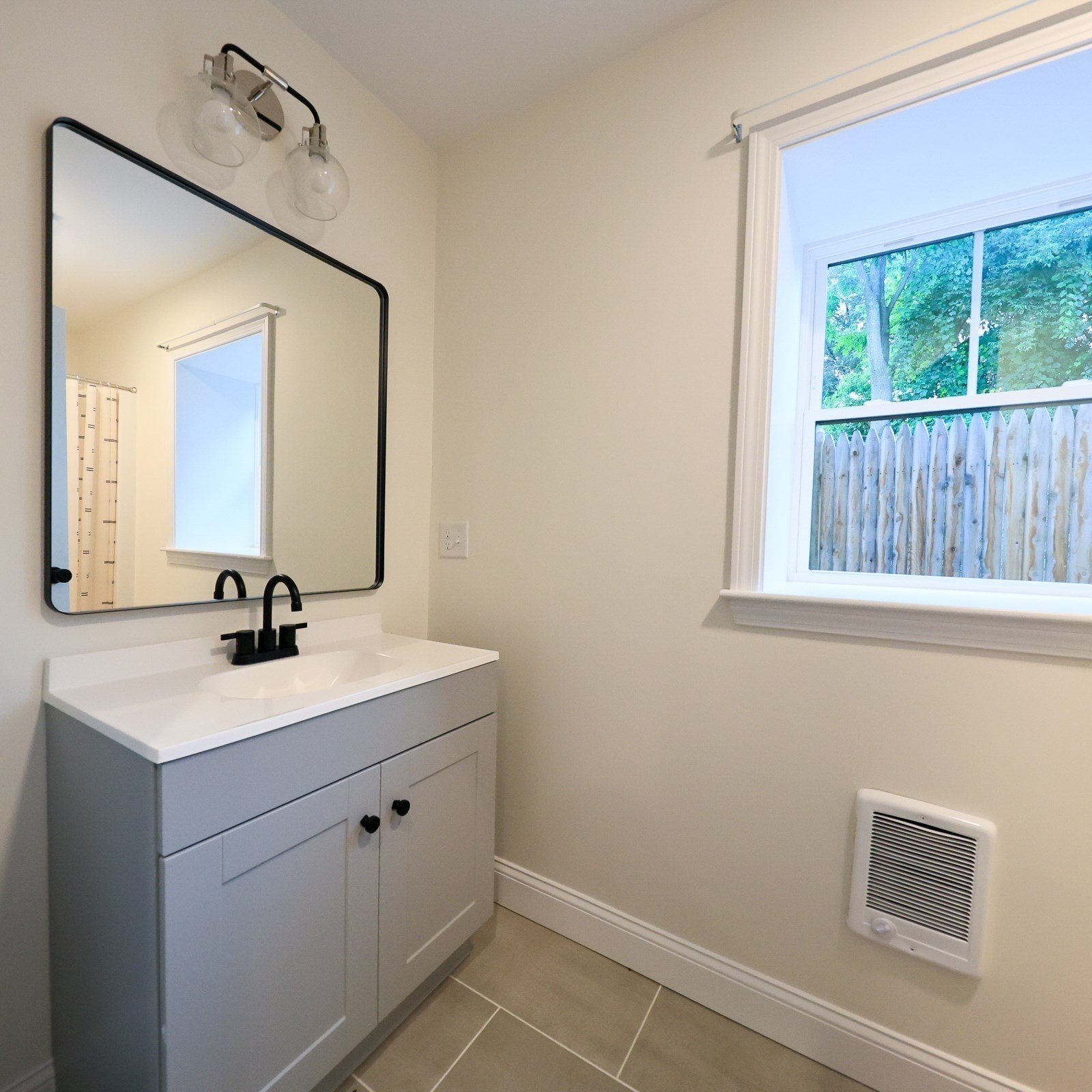 173 Westford St Property Photo 36