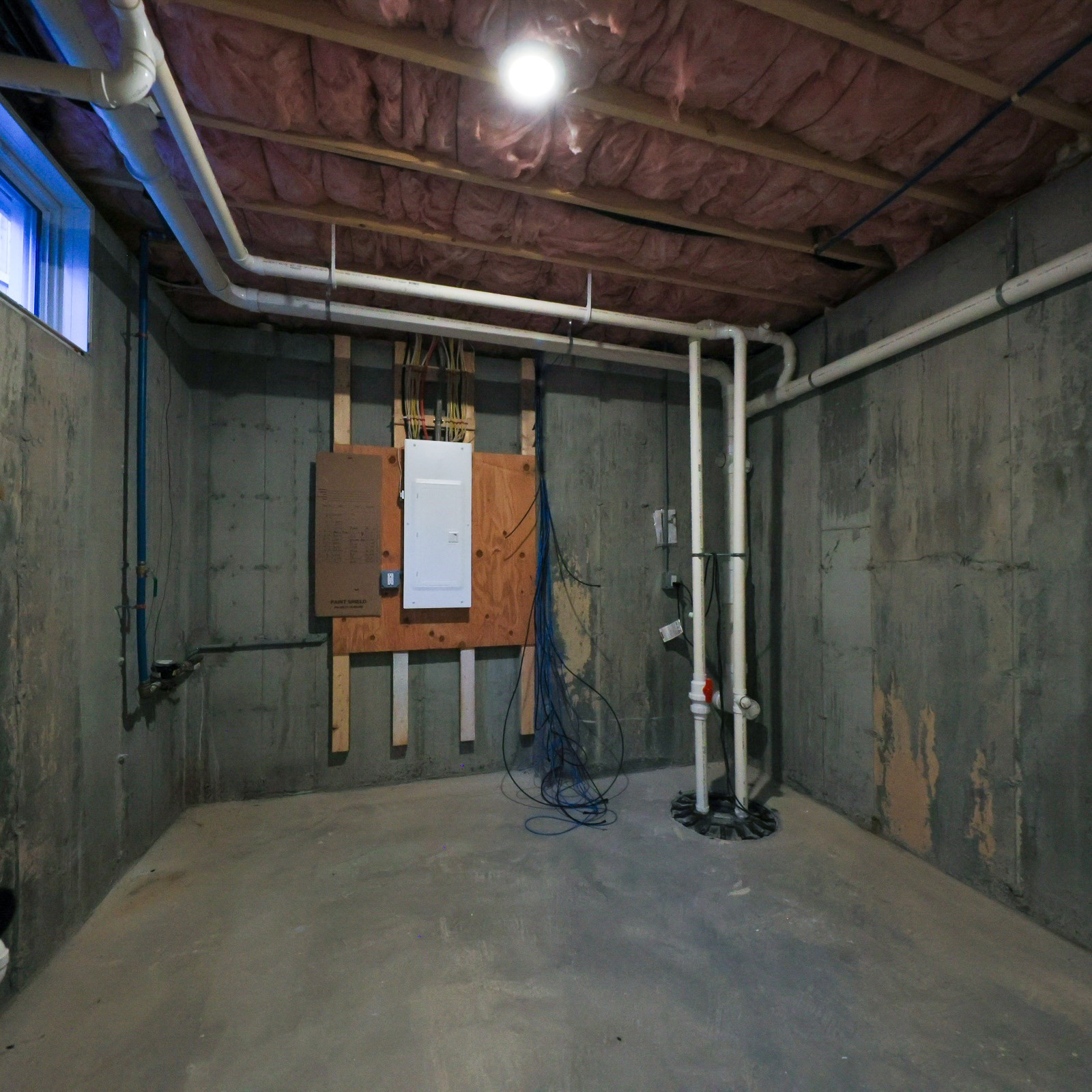 173 Westford St Property Photo 38