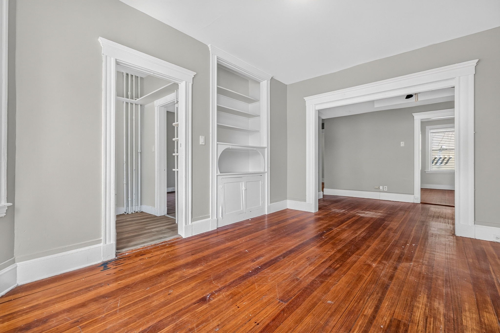 569 Norfolk St Property Photo 12
