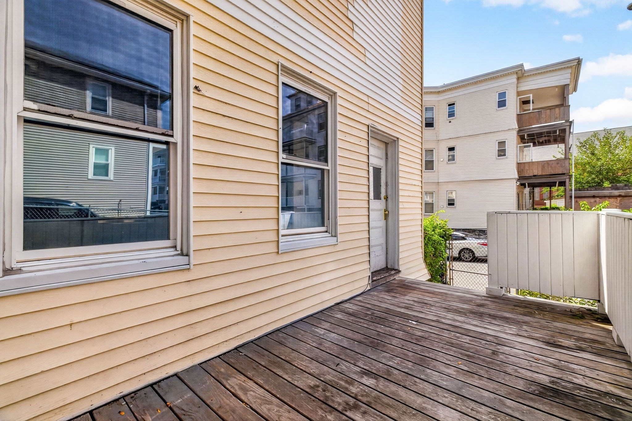569 Norfolk St Property Photo 22