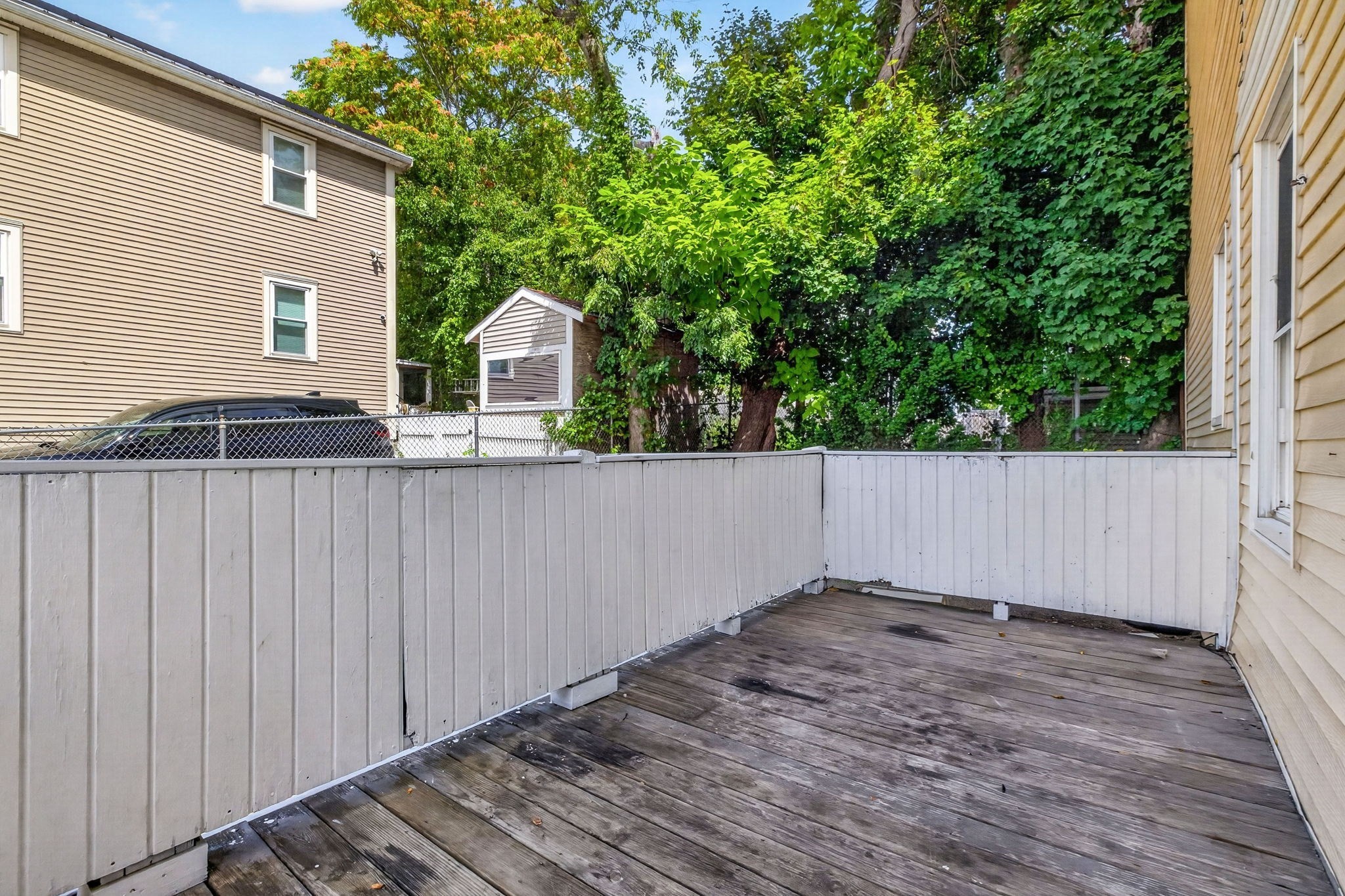 569 Norfolk St Property Photo 23