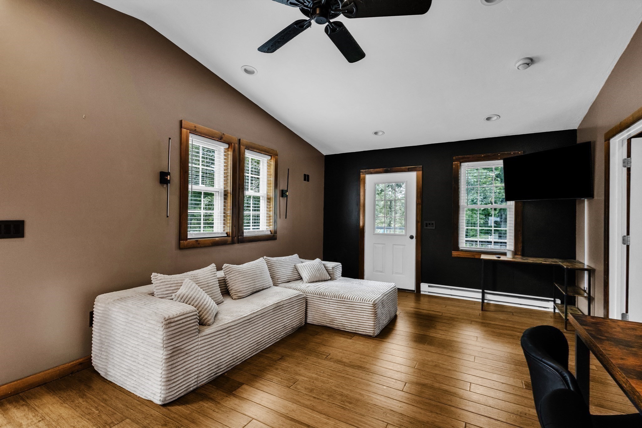 6 Pitcairn Ave Property Photo 9