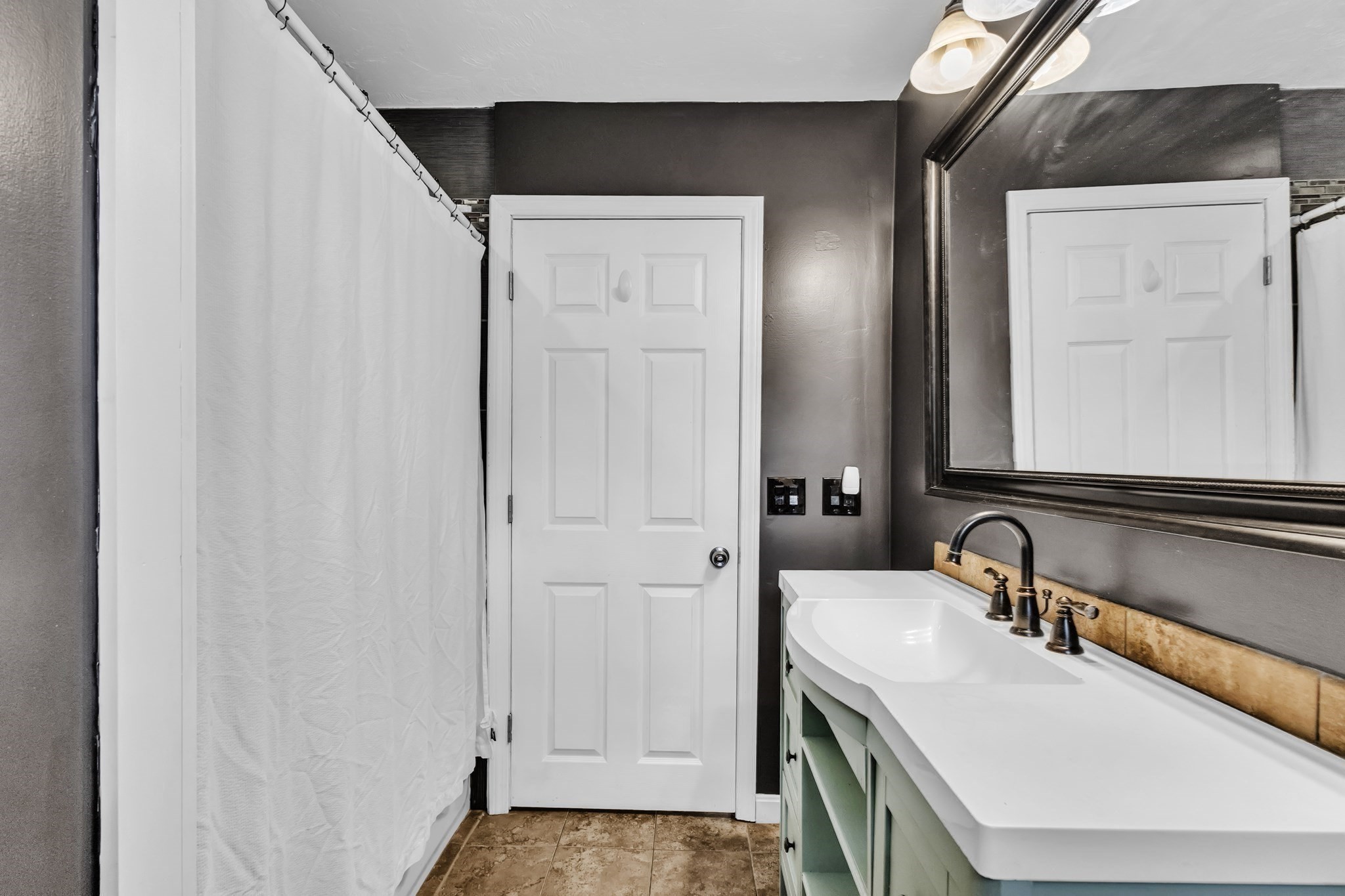 6 Pitcairn Ave Property Photo 17