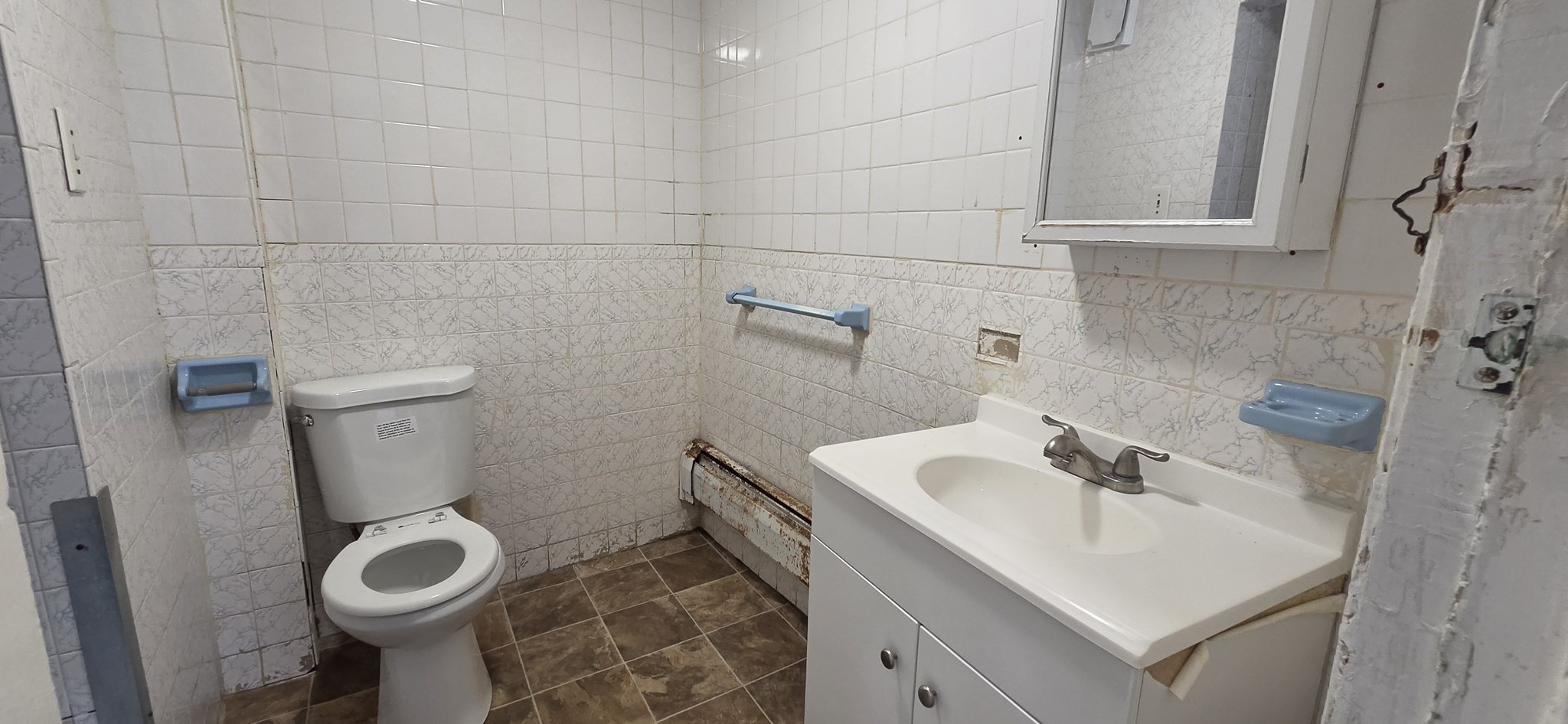 190 Bennington Property Photo 10